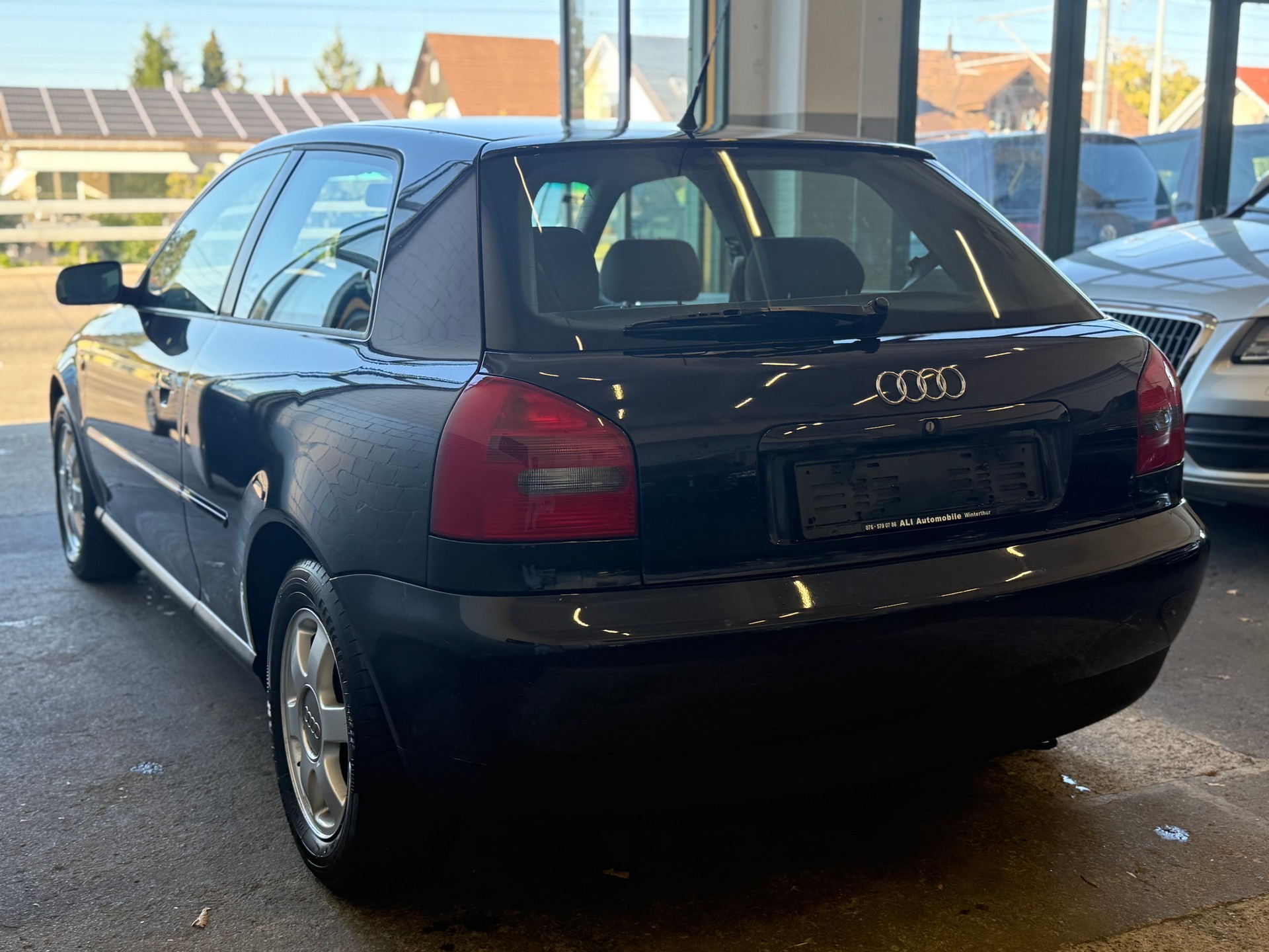 AUDI A3 1.8 T Ambition-image-4