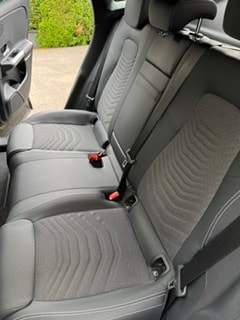 MERCEDES-BENZ EQA 300 Swiss Star 4matic-image-6