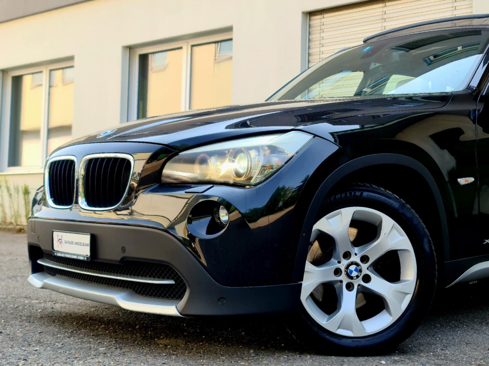 BMW X1 xDrive 25i Steptronic-image-2