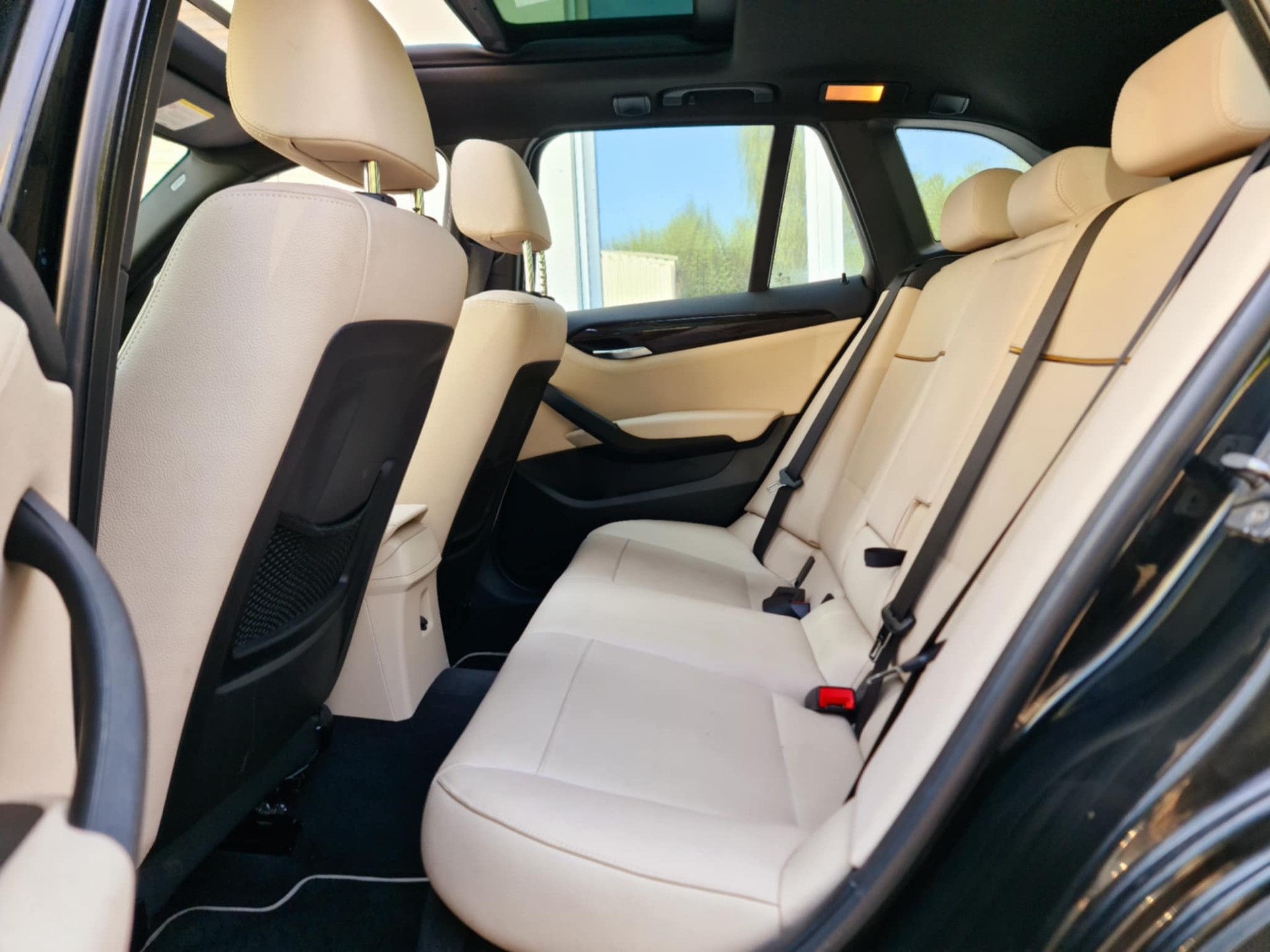 BMW X1 xDrive 25i Steptronic-image-25