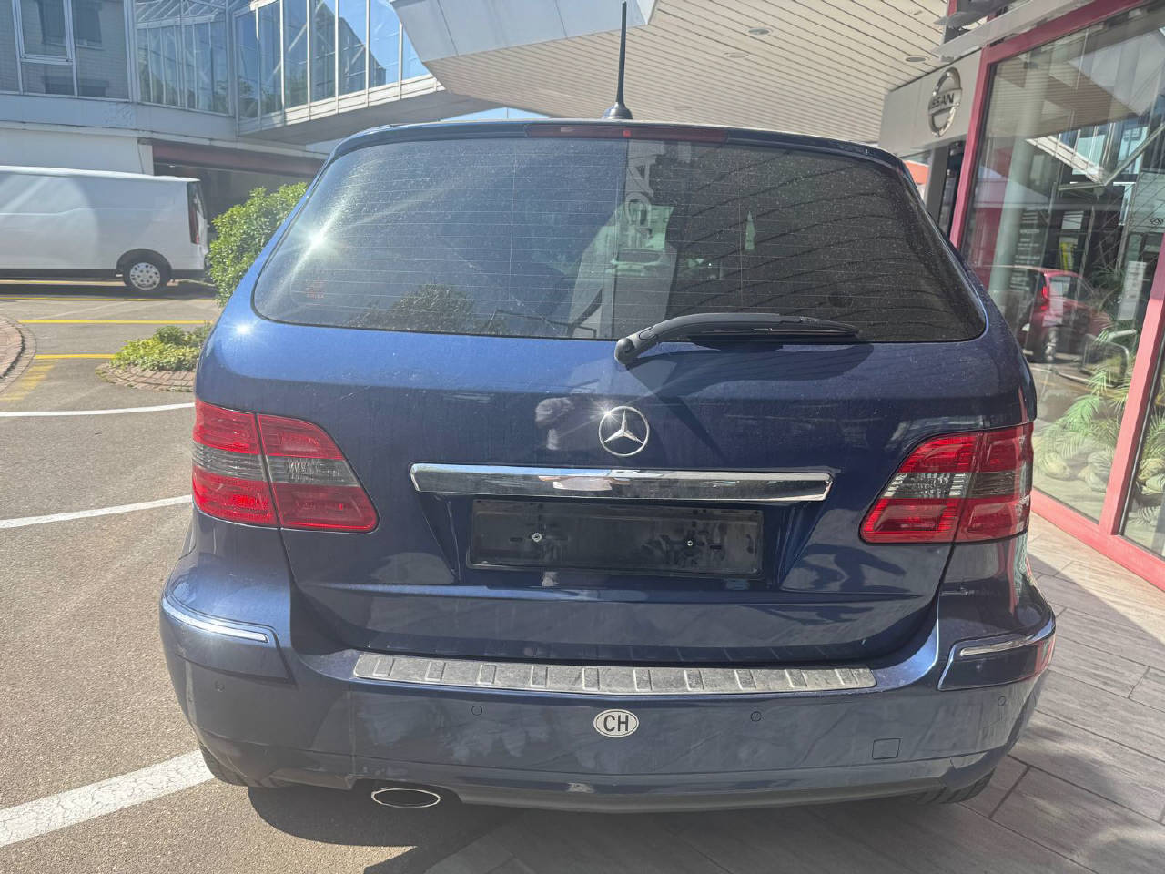 MERCEDES-BENZ B 200 CDI-image-5