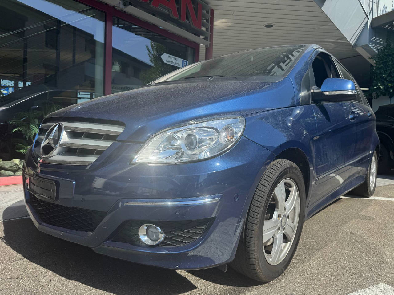 MERCEDES-BENZ B 200 CDI-image-1