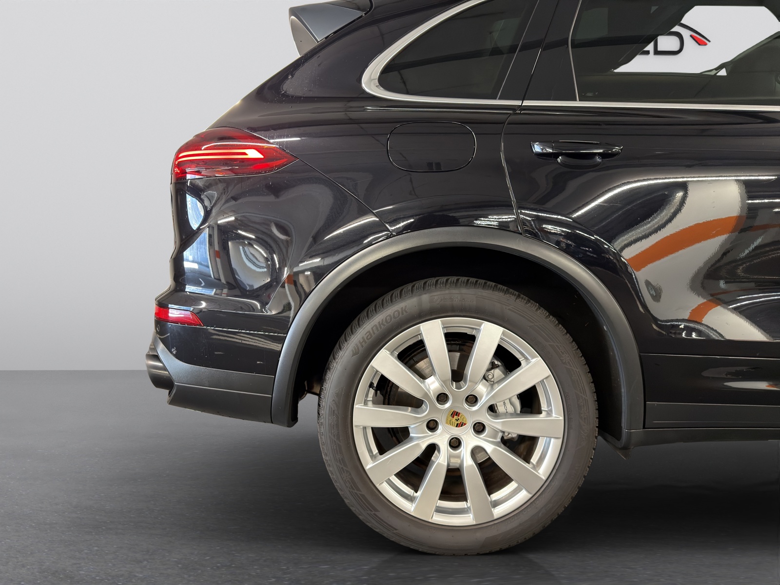 PORSCHE Cayenne S Diesel-image-28