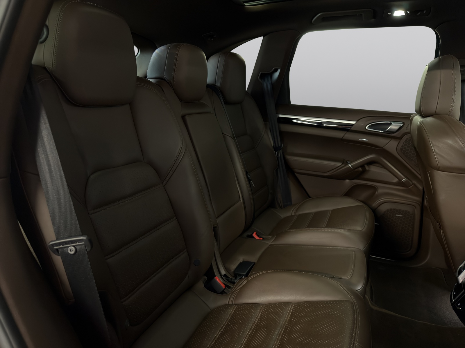 PORSCHE Cayenne S Diesel-image-3