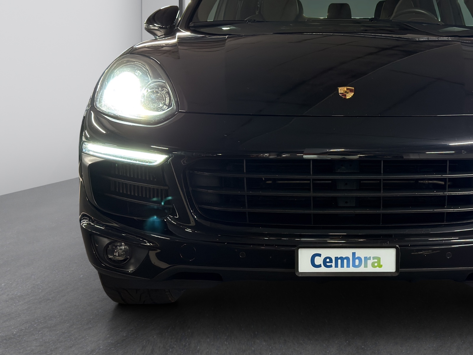 PORSCHE Cayenne S Diesel-image-5