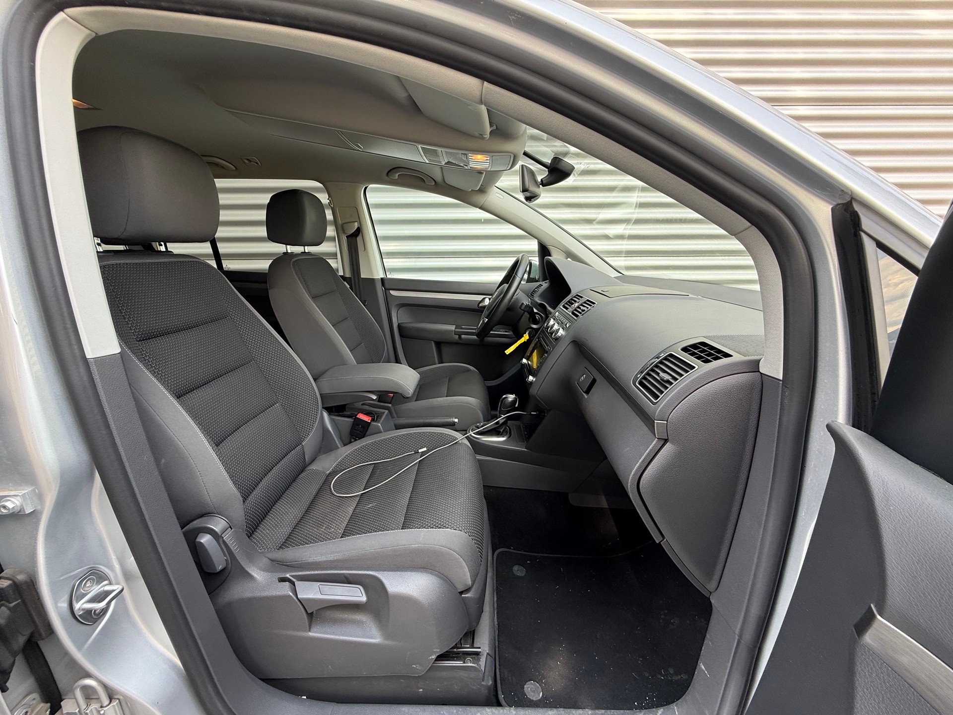 VW Touran 2.0 TDI Comfortline DSG-image-7