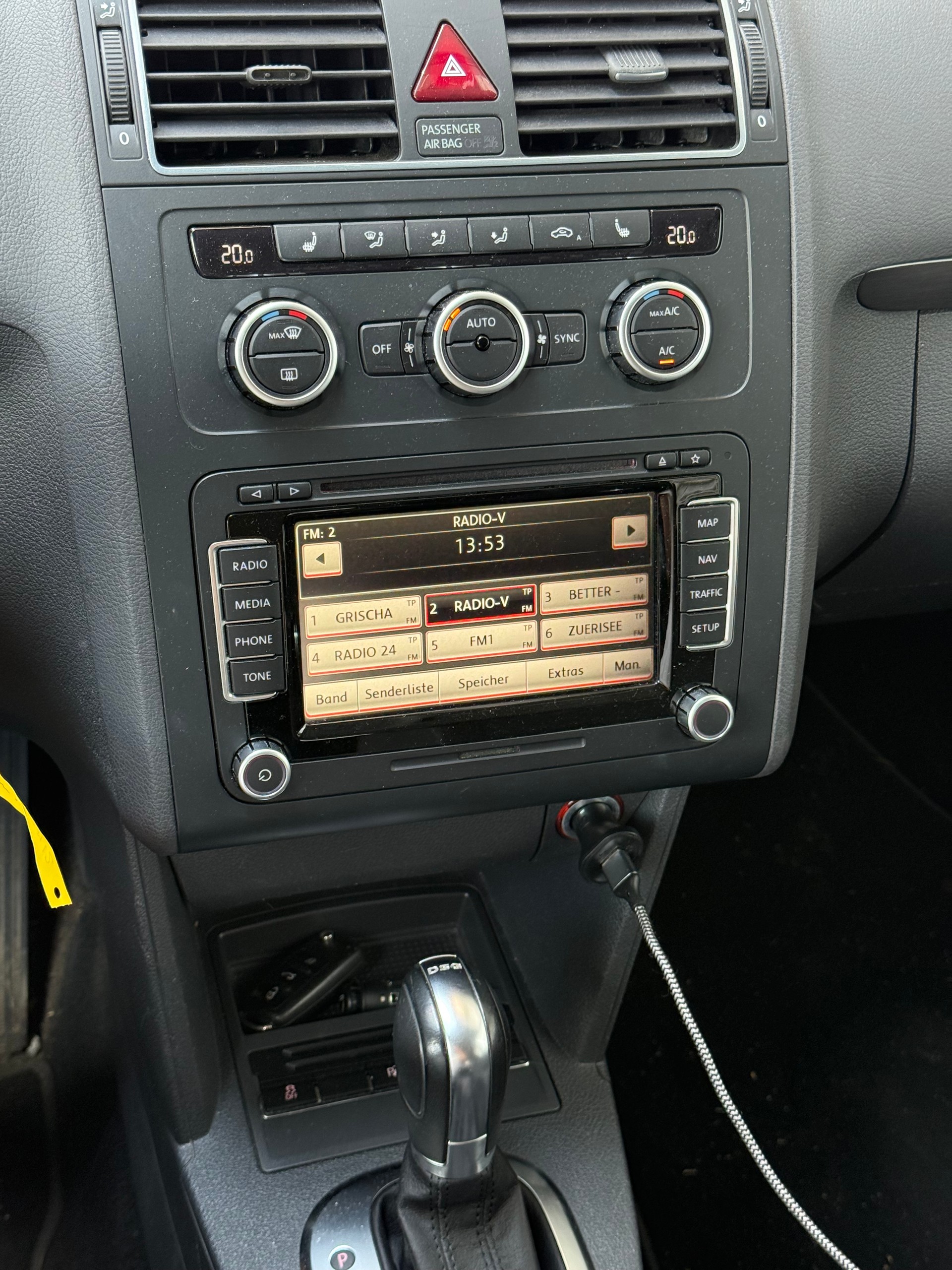 VW Touran 2.0 TDI Comfortline DSG-image-11