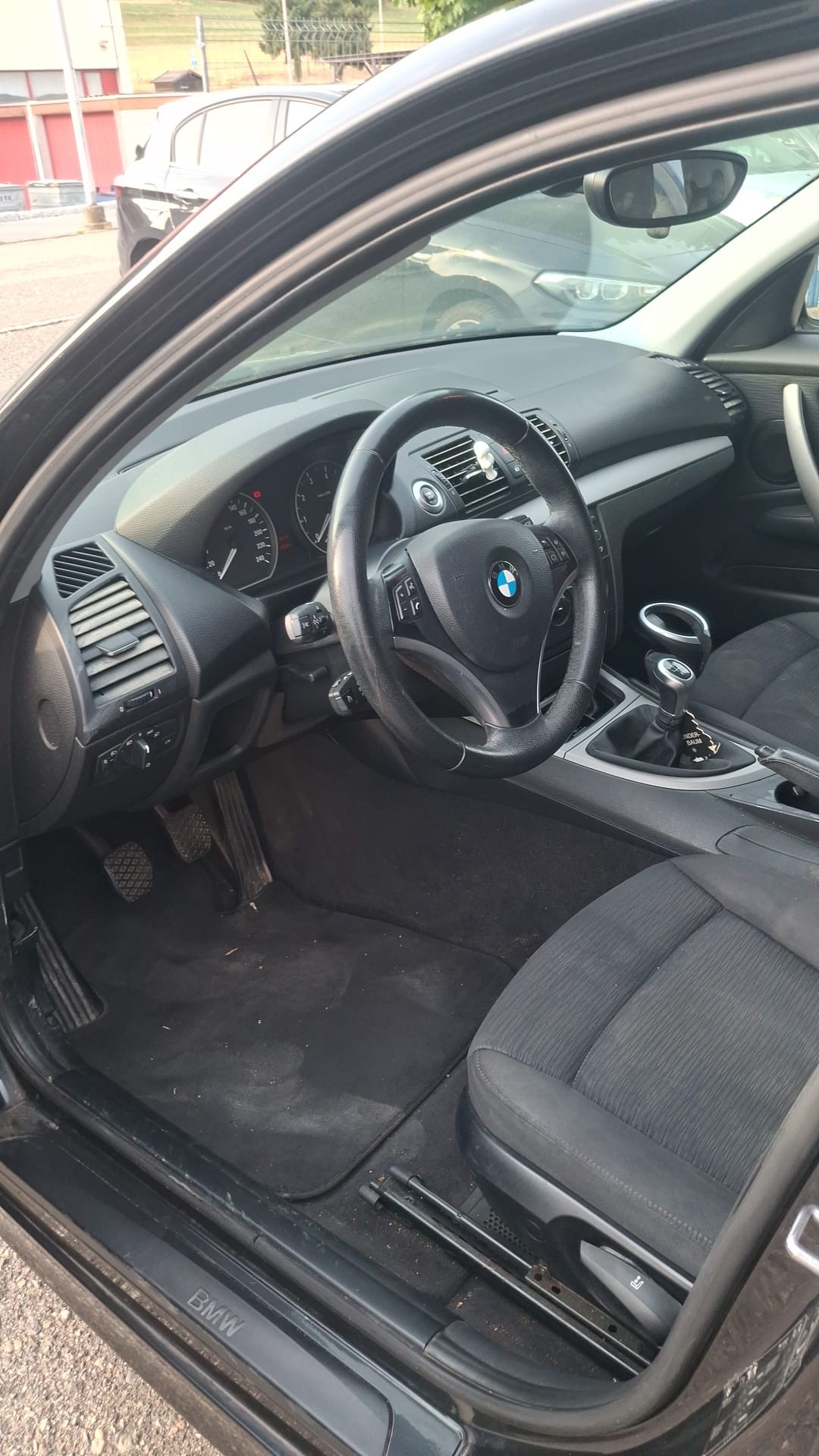 BMW 116i Access-image-7