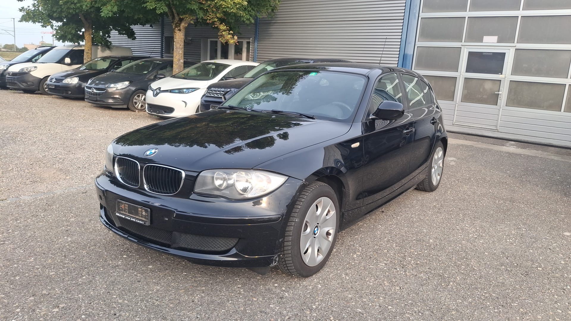 BMW 116i Access-image-0