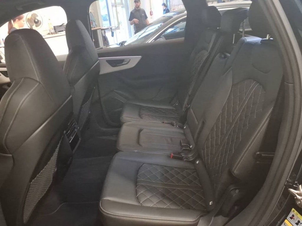 AUDI Q7 SUV TFSI quattro 250 kW S line*S-Sportsitze,Panodach,7-PlätzerVoll Np.150'050.-*-image-4