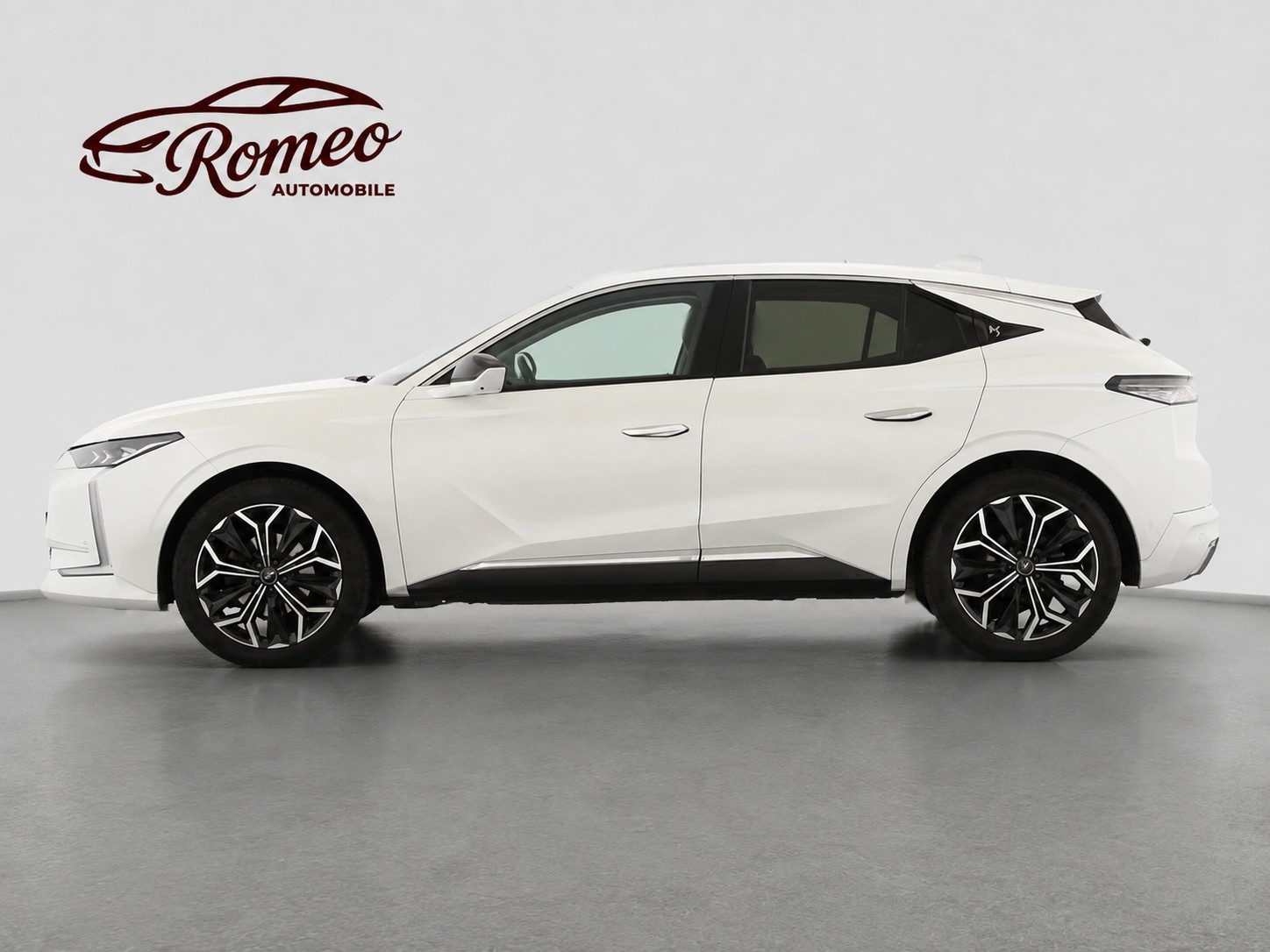 DS AUTOMOBILES DS4 1.5 BlueHDi Opera EAT8 ** CH Fahrzeug ** 1. Hand ** Ab MFK & Service **-image-2