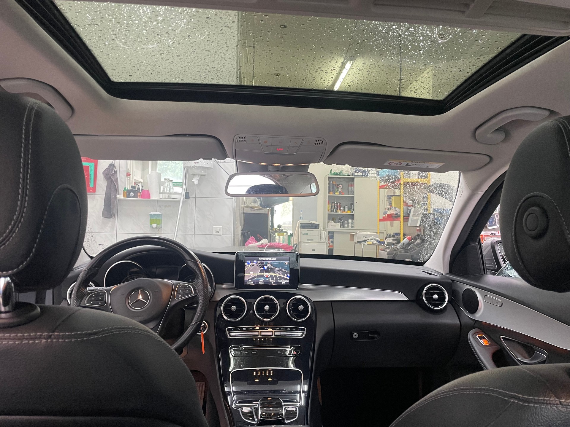 MERCEDES-BENZ C 200 4Matic 7G-Tronic-image-11