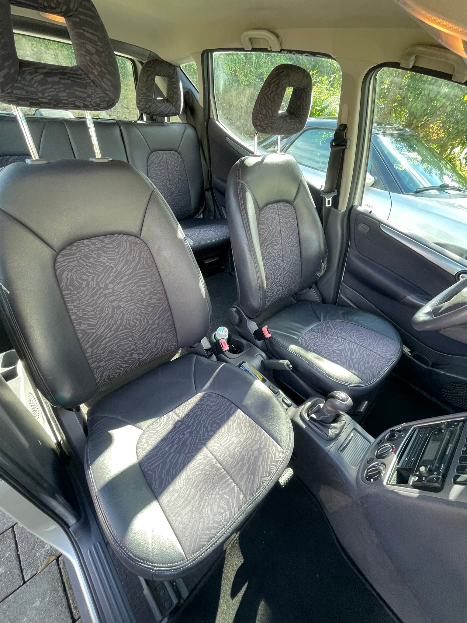 MERCEDES-BENZ A 190 Avantgarde-image-3