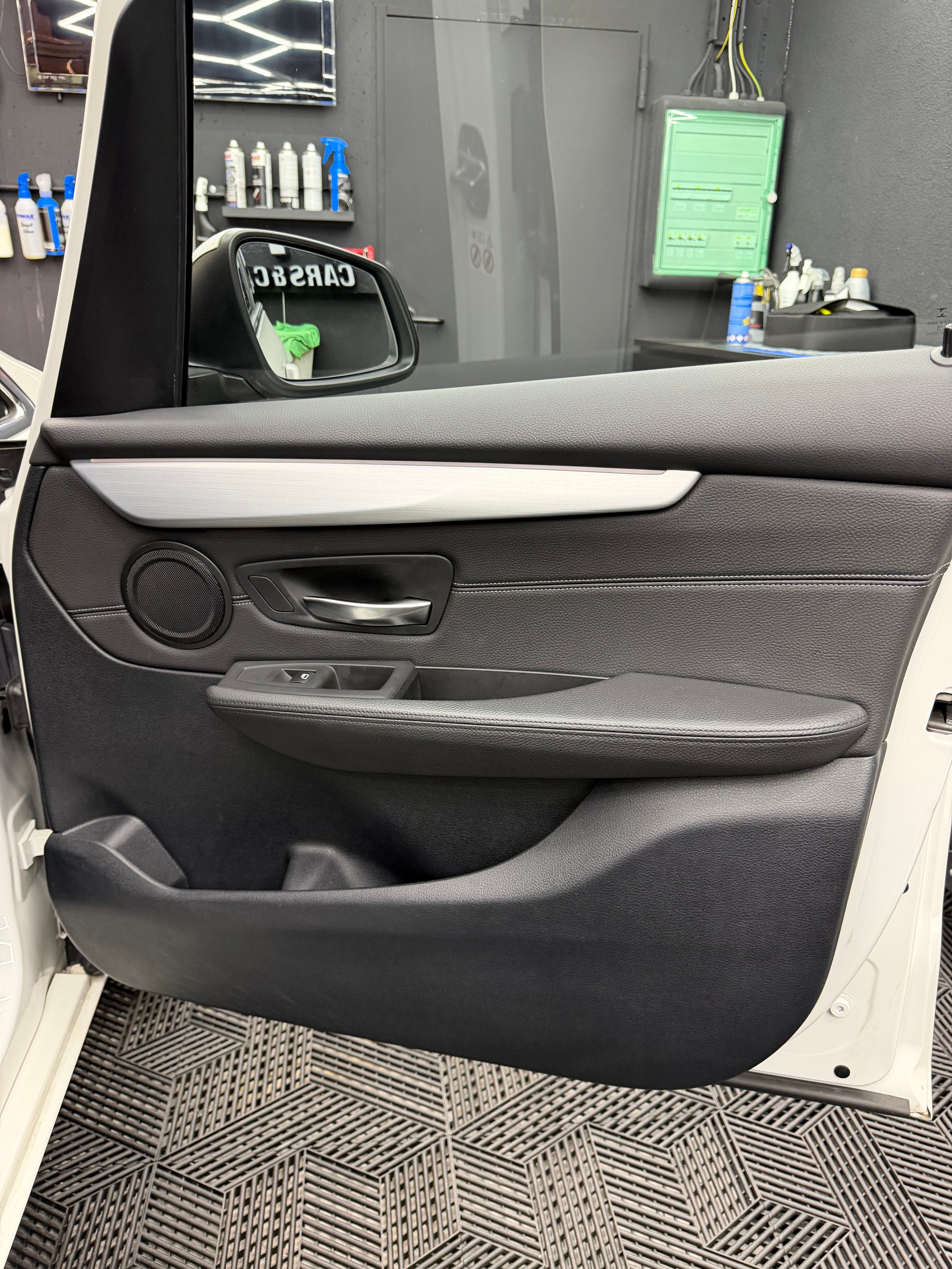 BMW 225xe iPerformance Active Tourer Steptronic-image-14