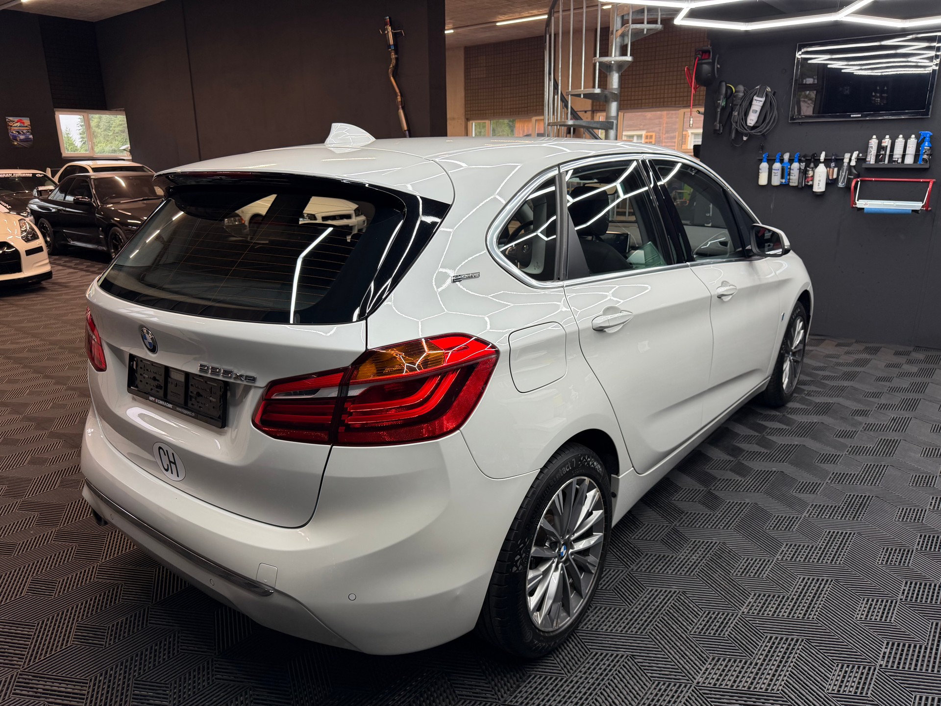 BMW 225xe iPerformance Active Tourer Steptronic-image-4
