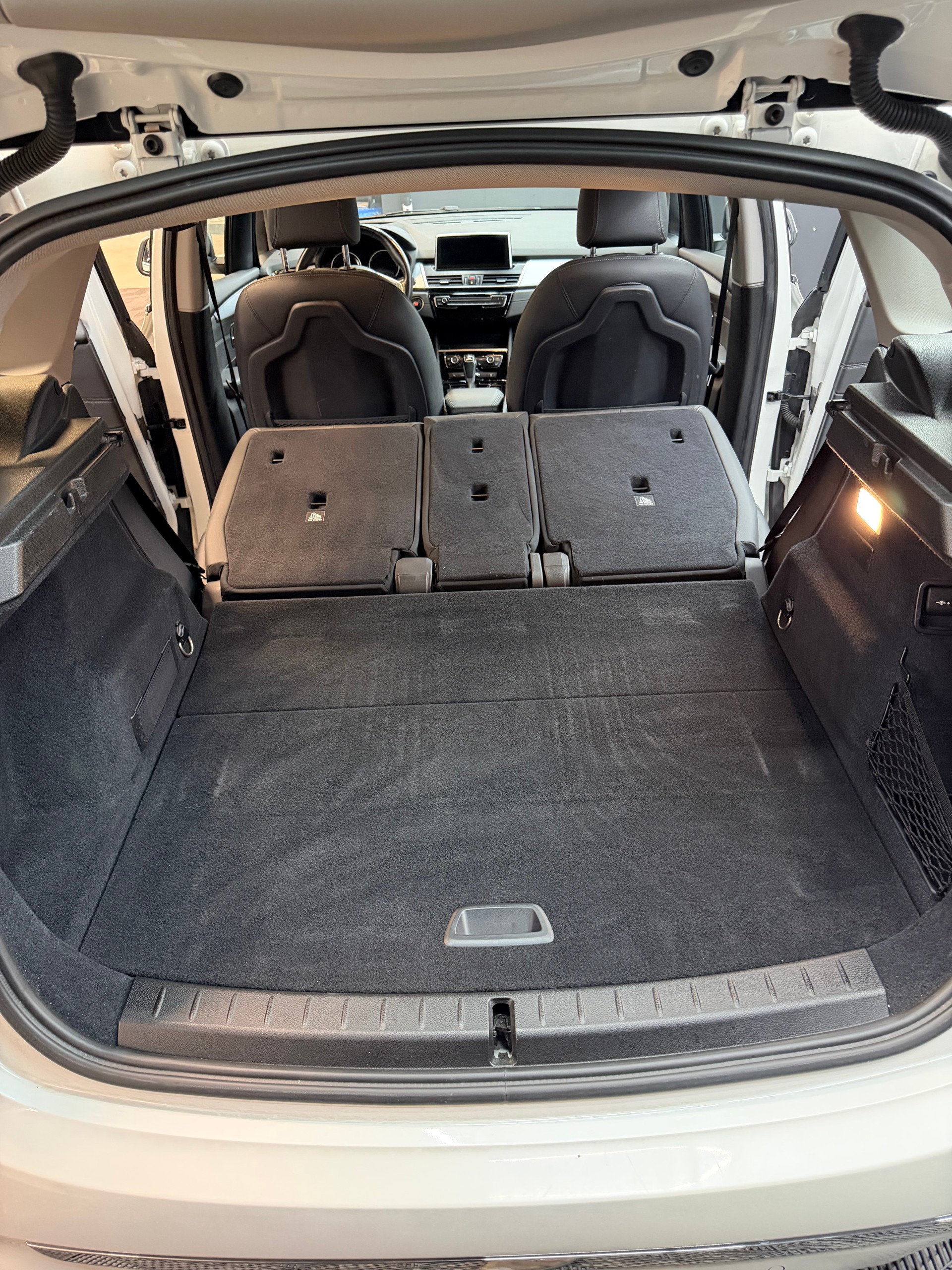 BMW 225xe iPerformance Active Tourer Steptronic-image-23