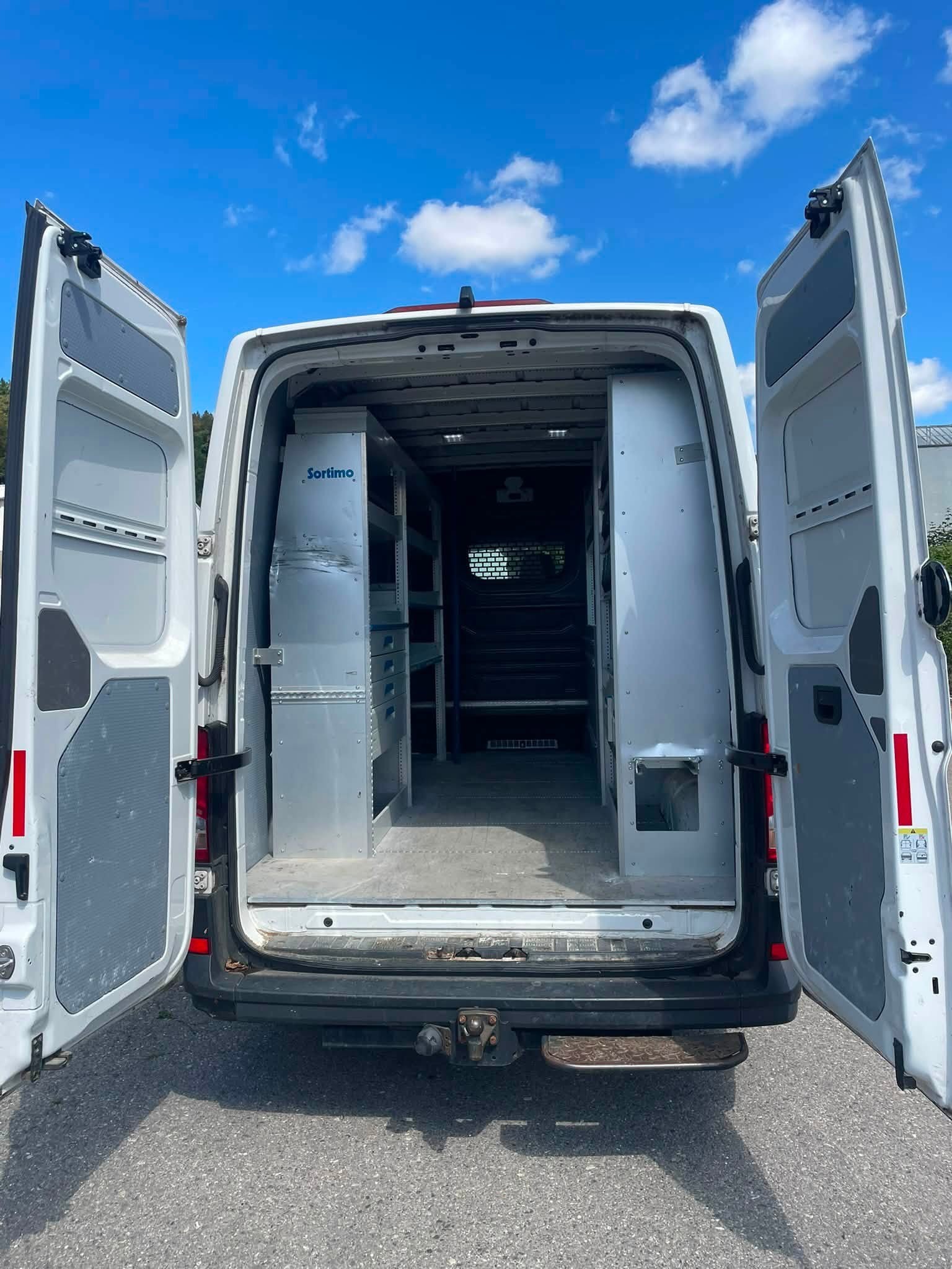 VW Crafter 35 2.0 TDI Mit Werkstatt Einrichtung-image-8