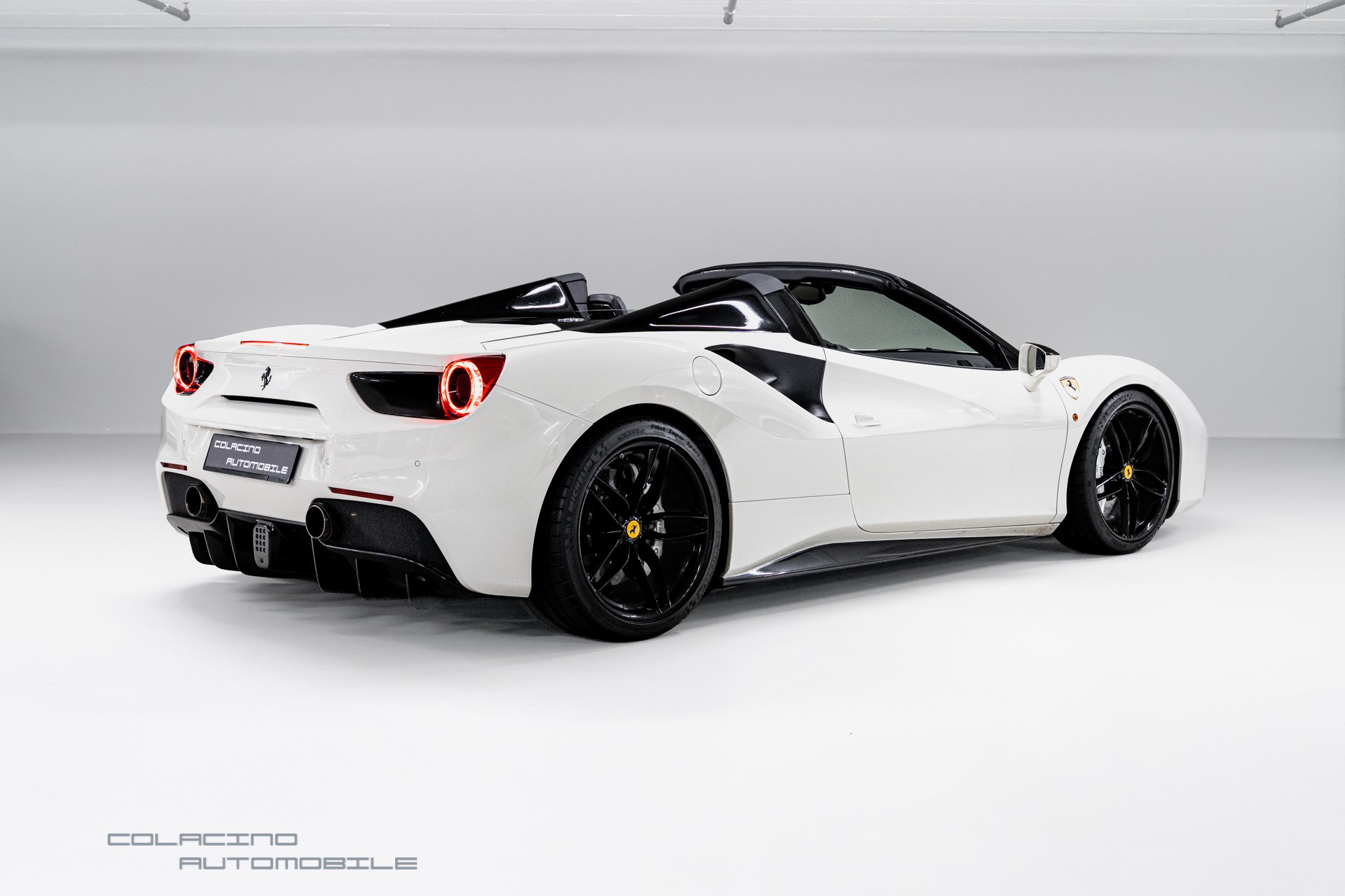 FERRARI 488 Spider 3.9 V8-image-2