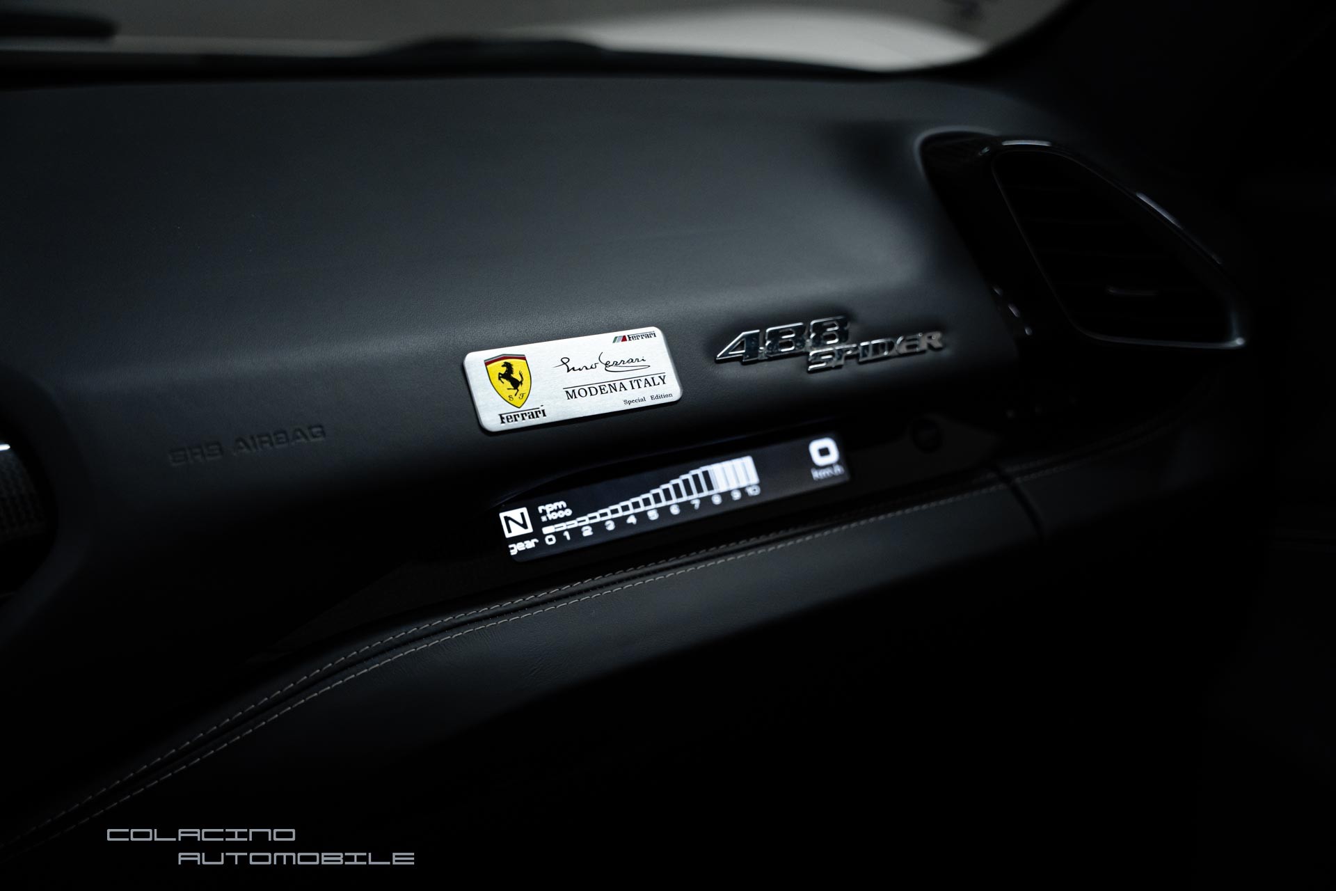 FERRARI 488 Spider 3.9 V8-image-19