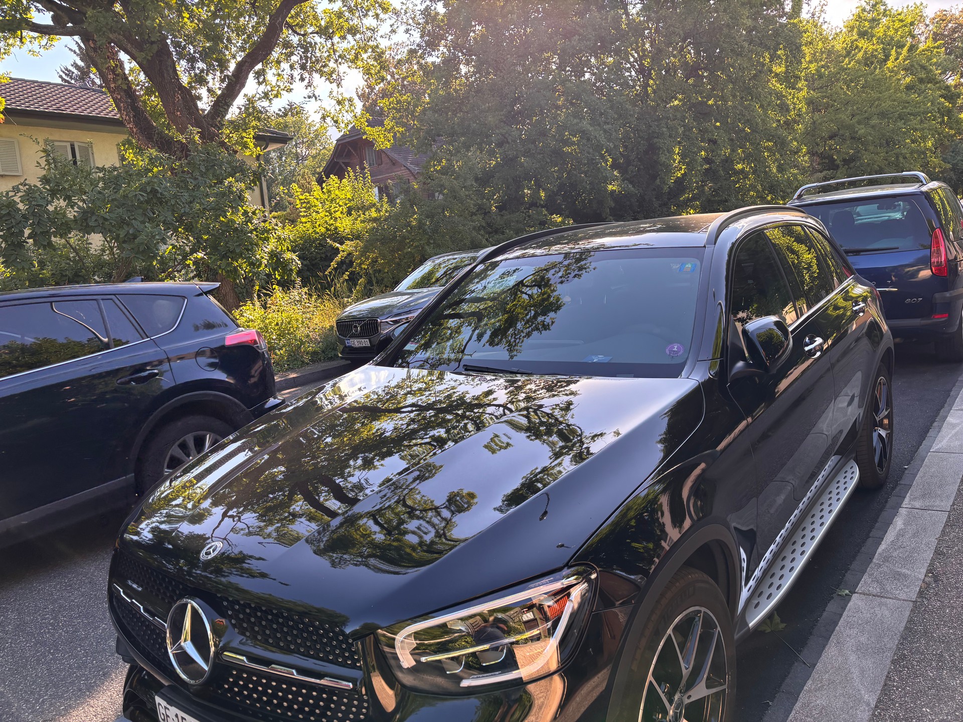 MERCEDES-BENZ GLC 300 AMG Line 4m-image-0