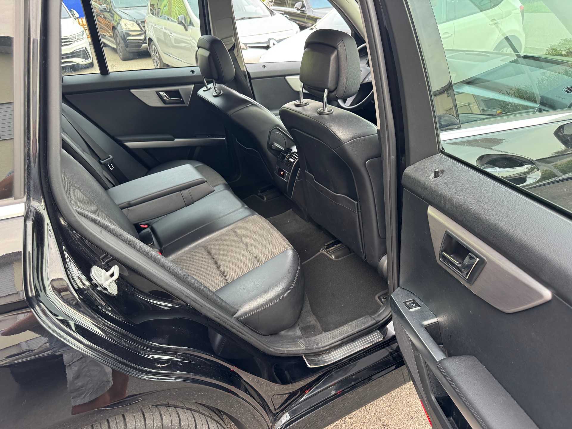 MERCEDES-BENZ GLK 250 CDI BlueEfficiency 4Matic 7G-Tronic-image-10