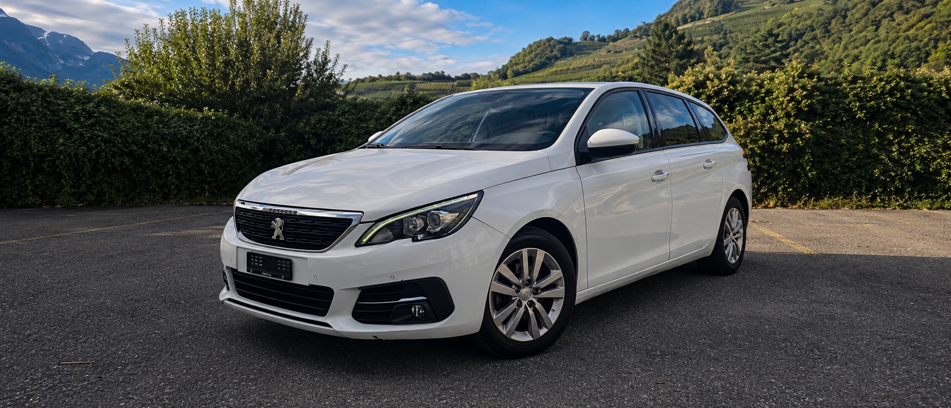 PEUGEOT 308 SW 1.6 BlueHDI Active Automatic-image-0