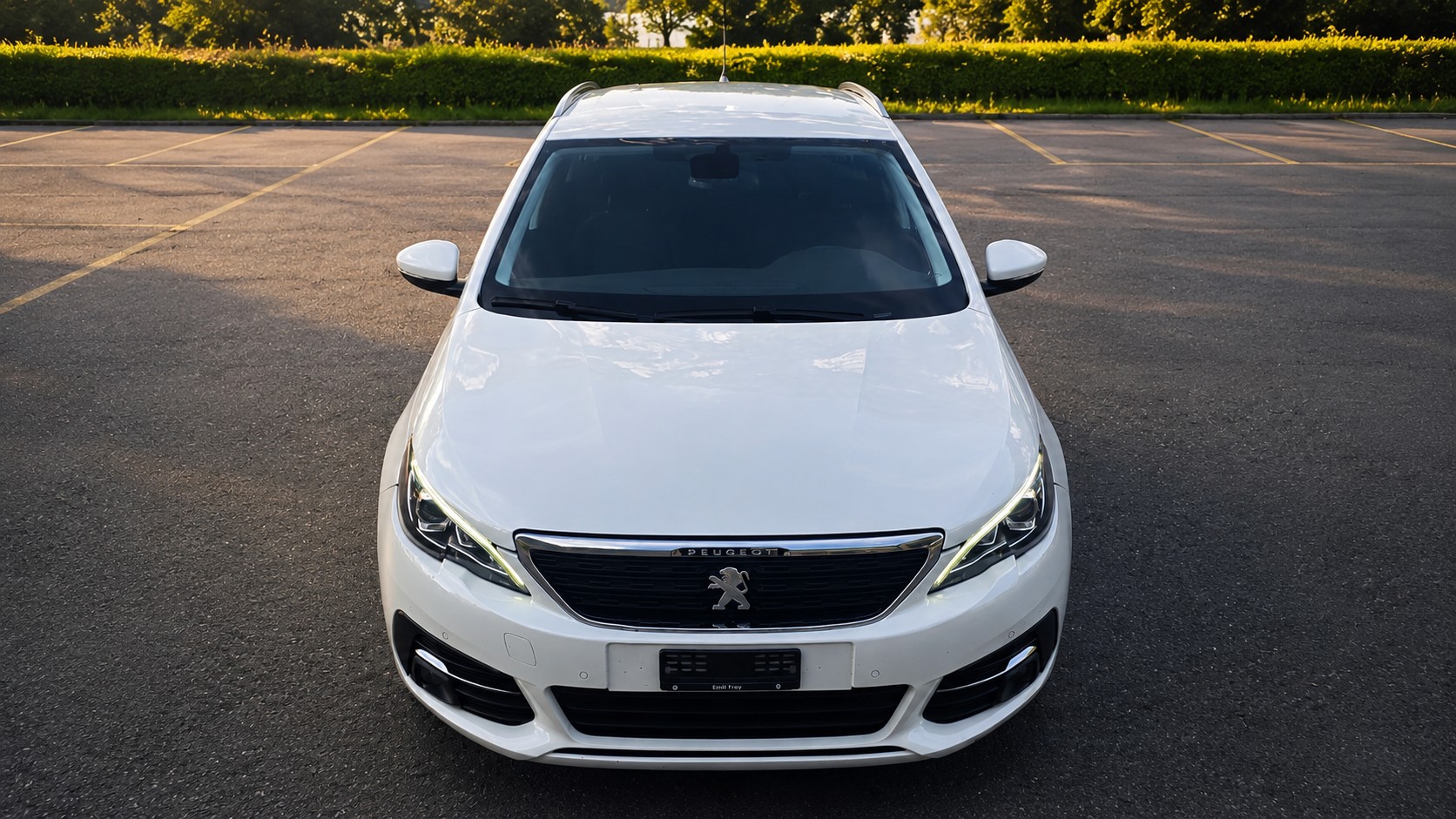 PEUGEOT 308 SW 1.6 BlueHDI Active Automatic-image-5