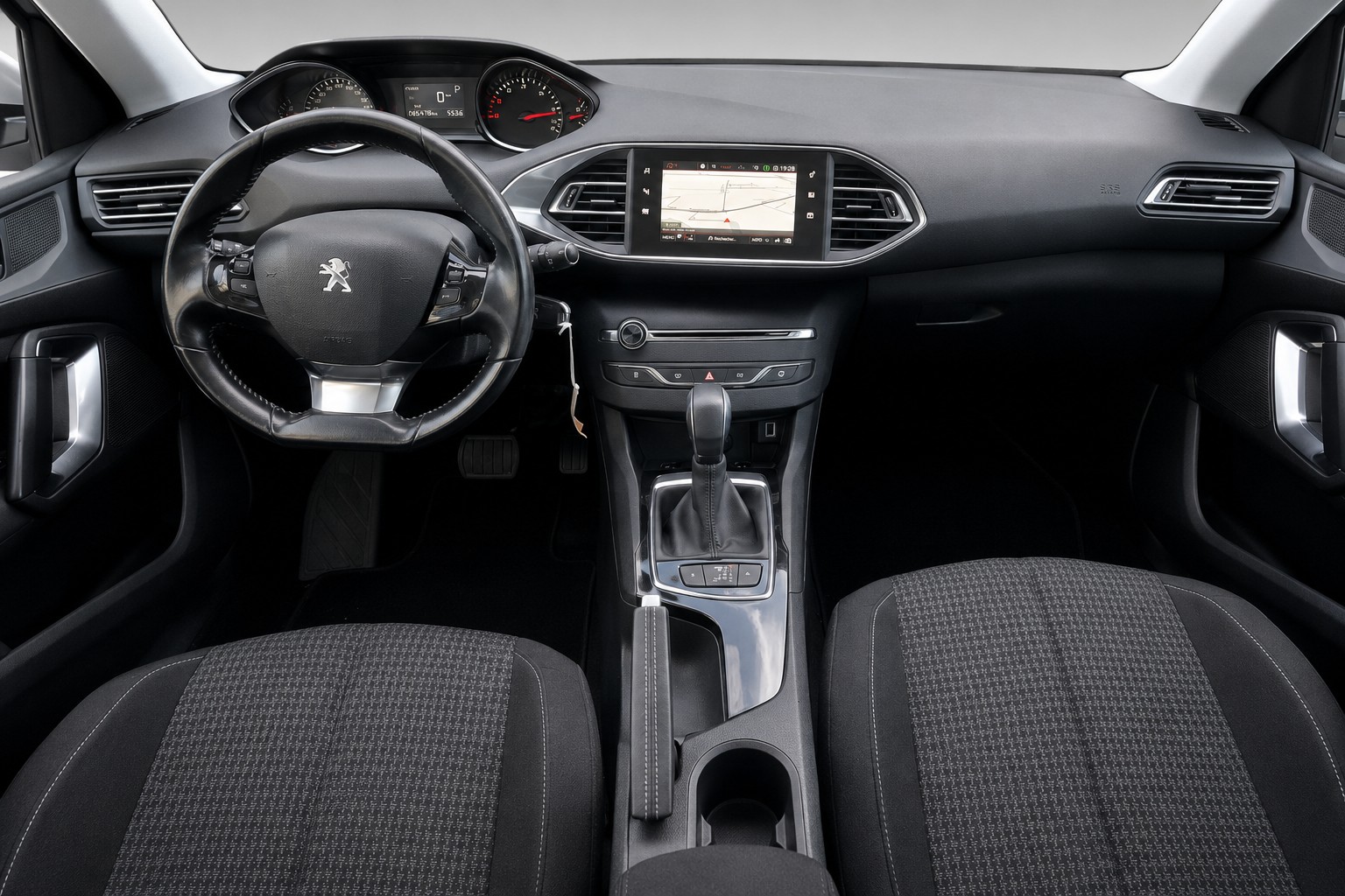 PEUGEOT 308 SW 1.6 BlueHDI Active Automatic-image-11