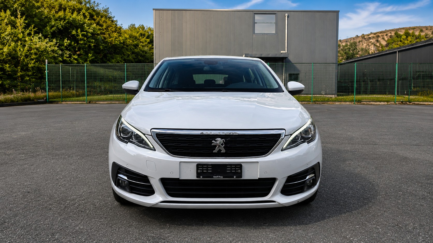 PEUGEOT 308 SW 1.6 BlueHDI Active Automatic-image-2