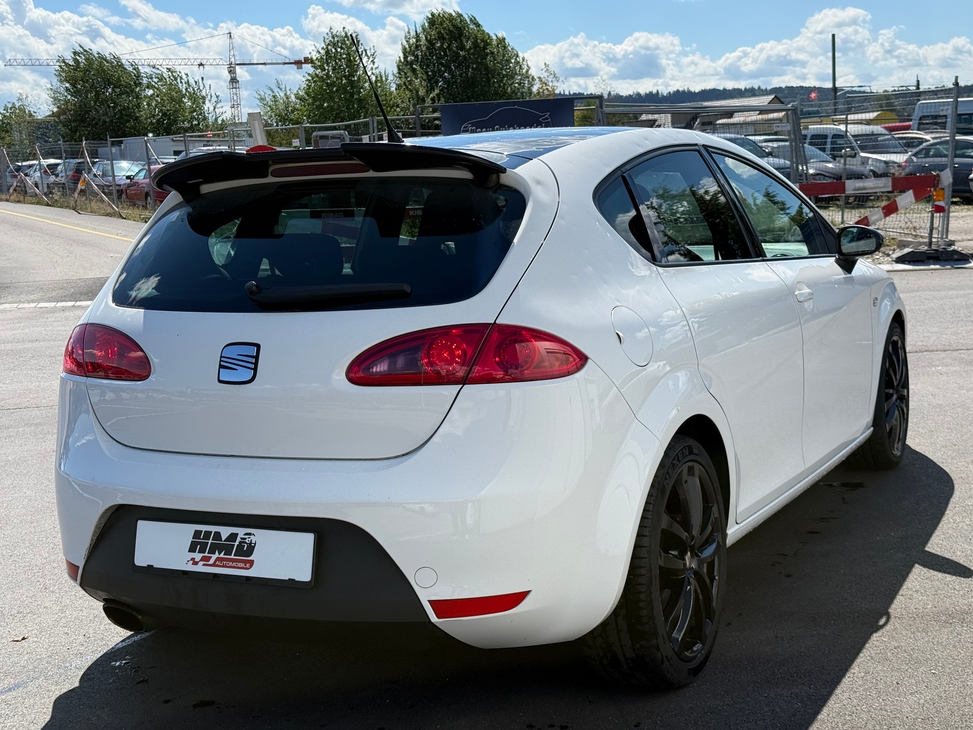 SEAT Leon 2.0 TSI Streetcopa-image-4