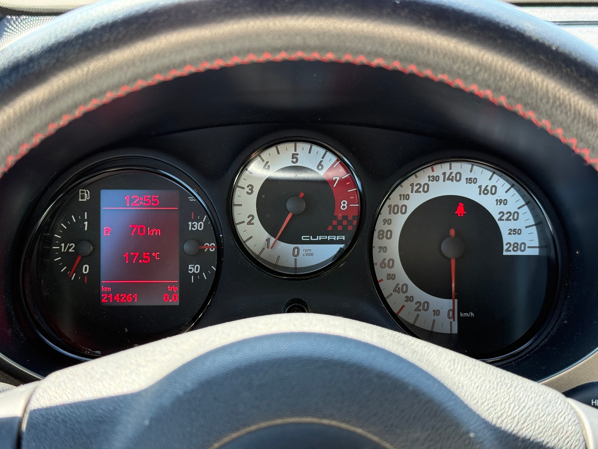 SEAT Leon 2.0 TSI Streetcopa-image-13