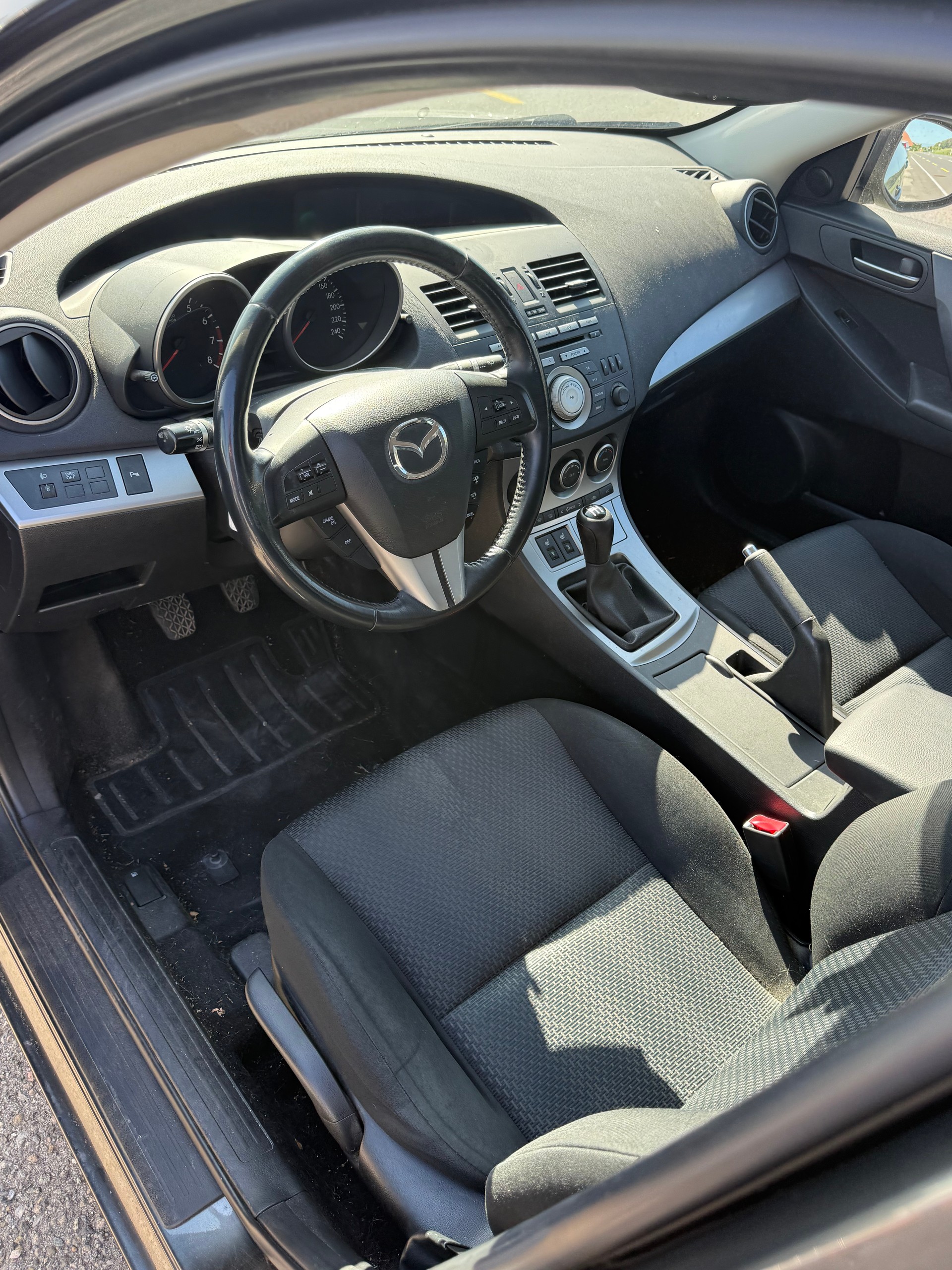 MAZDA 3 1.6 16V Confort-image-4