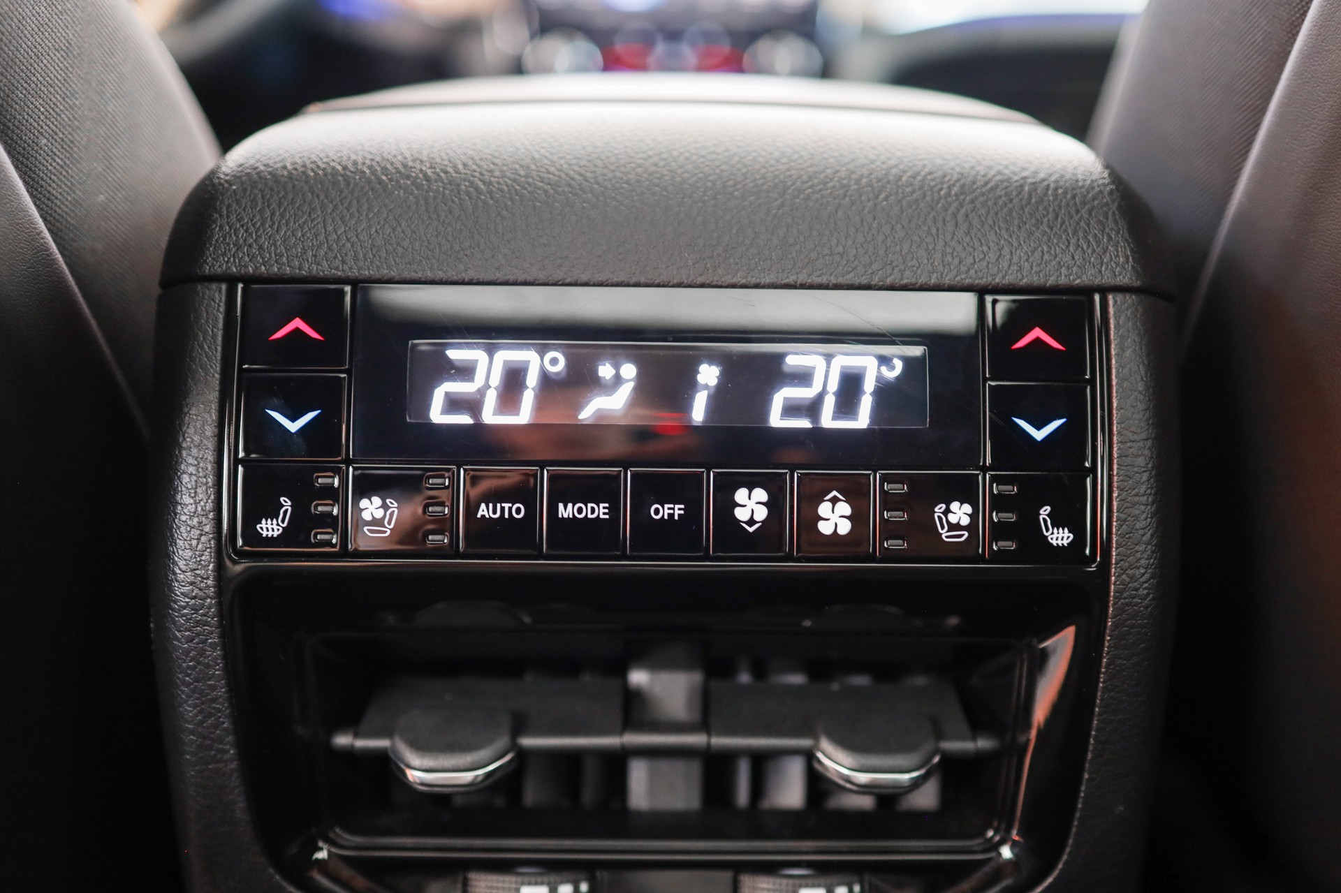 JEEP Grand Cherokee 2.0 Plug-in-Hybrid Summit Reserve 4xe-image-8