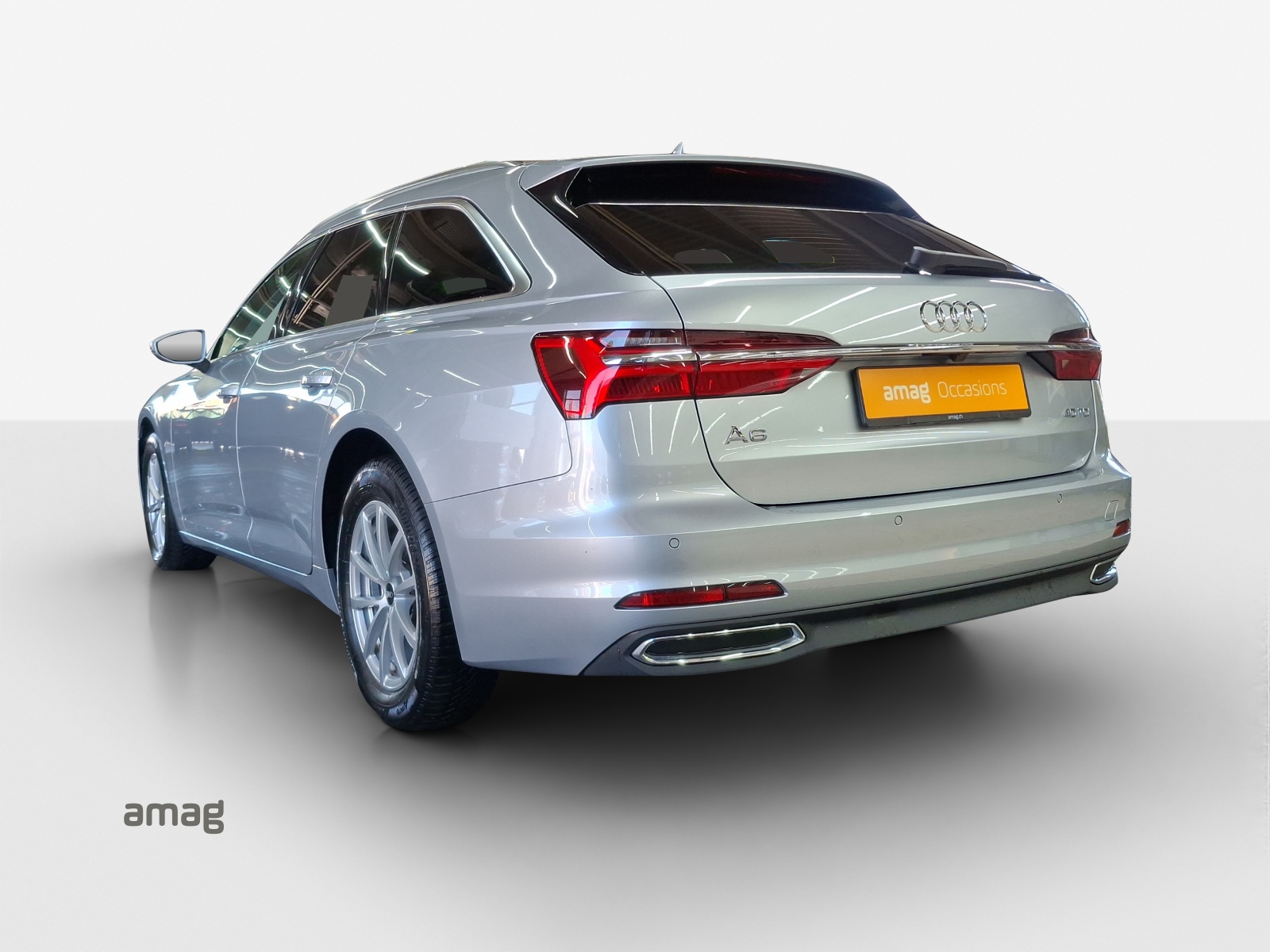 AUDI A6 Avant 40TDI Attraction S-tronic-image-2