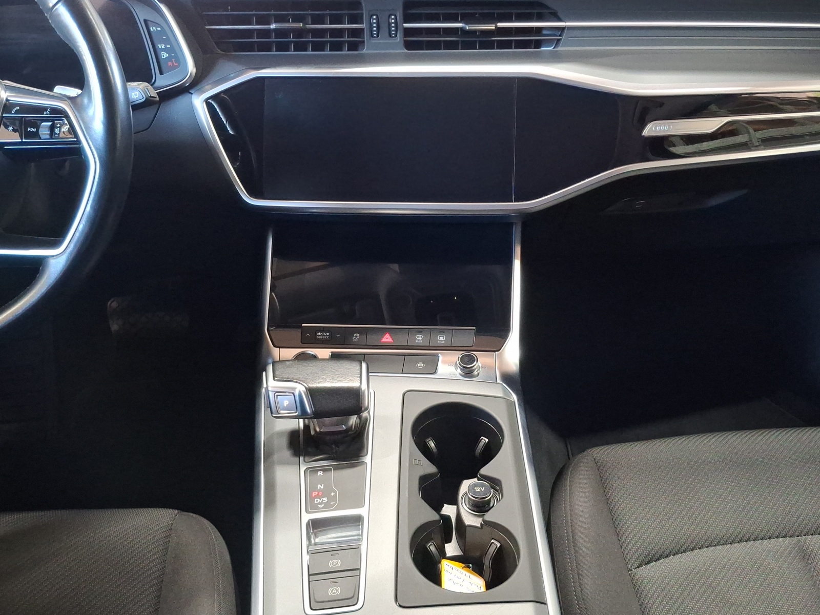 AUDI A6 Avant 40TDI Attraction S-tronic-image-10