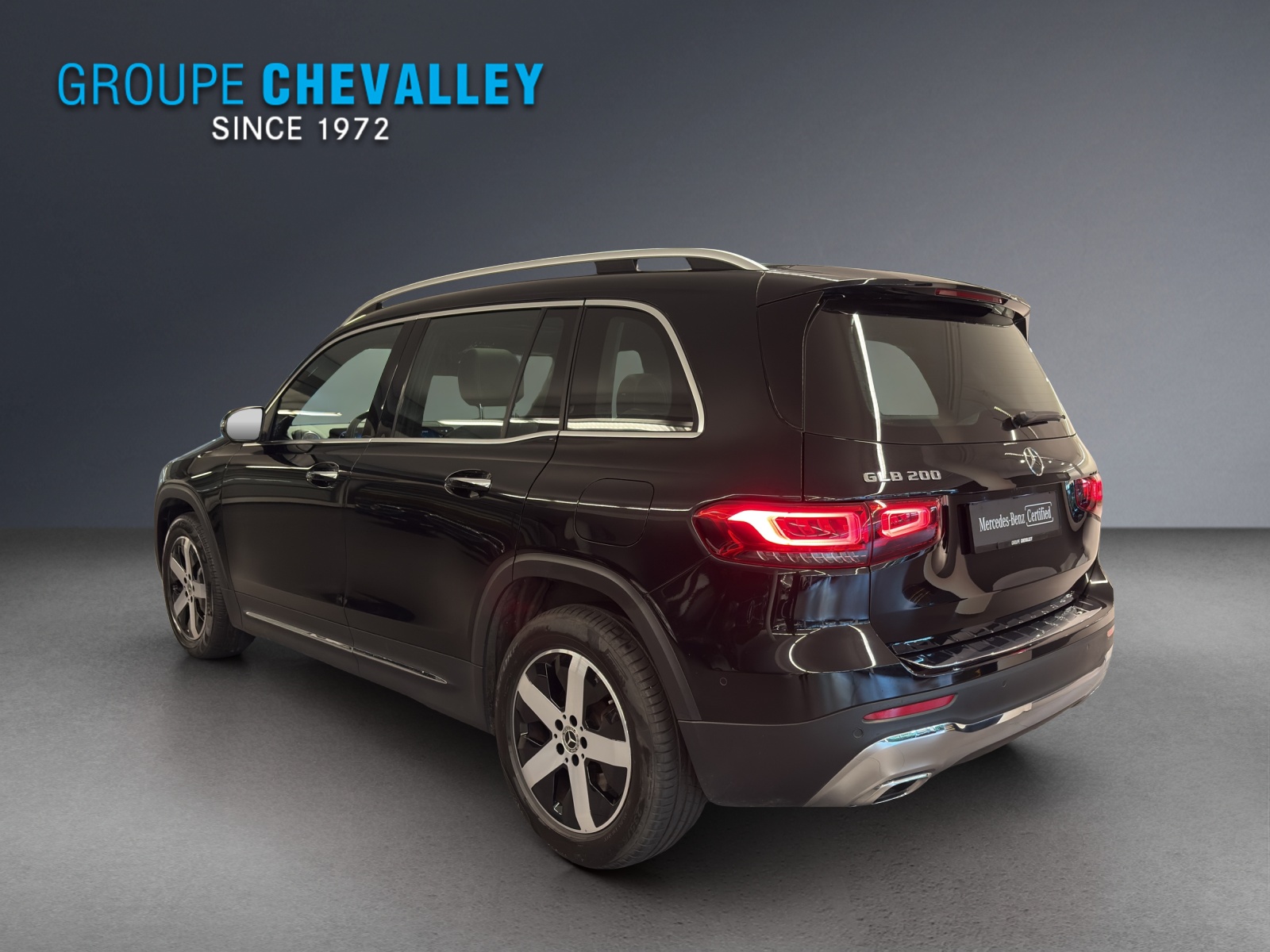 MERCEDES-BENZ GLB 200 Progressive 7G-Tronic-showroom-element-2