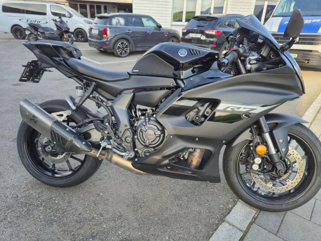 YAMAHA YZF-R7 (35kW)-image-1