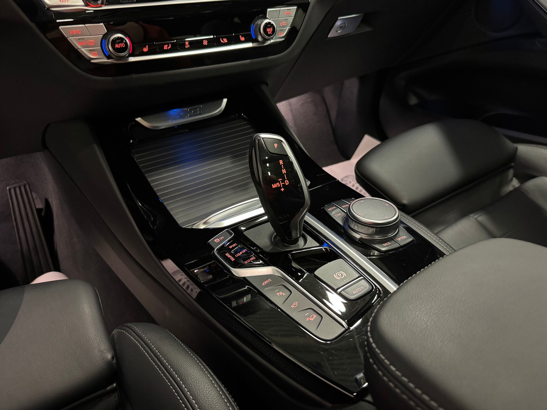 BMW X3 xDrive 30e xLine-image-28