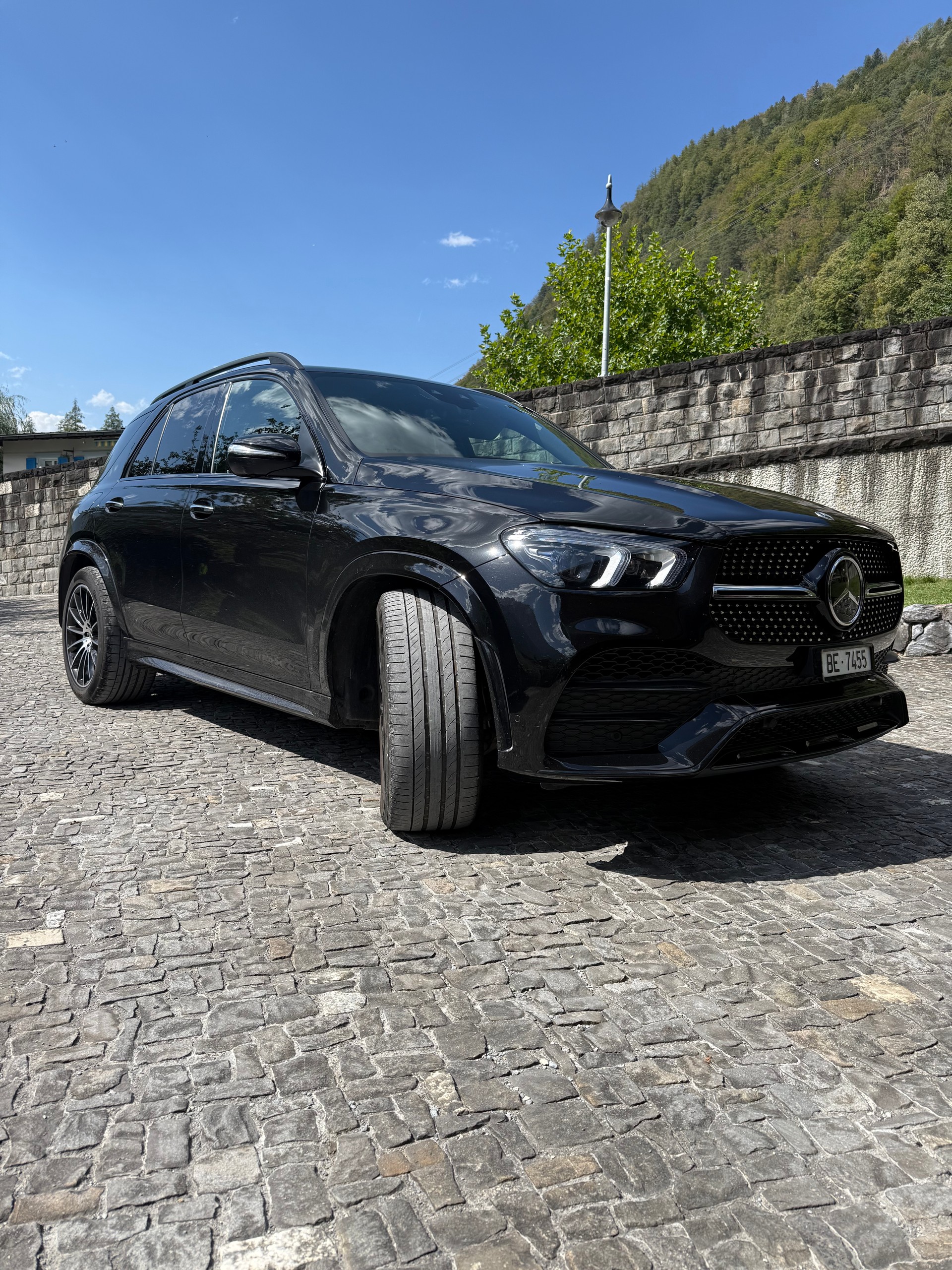 MERCEDES-BENZ GLE 400 d AMG Line 4matic-image-0