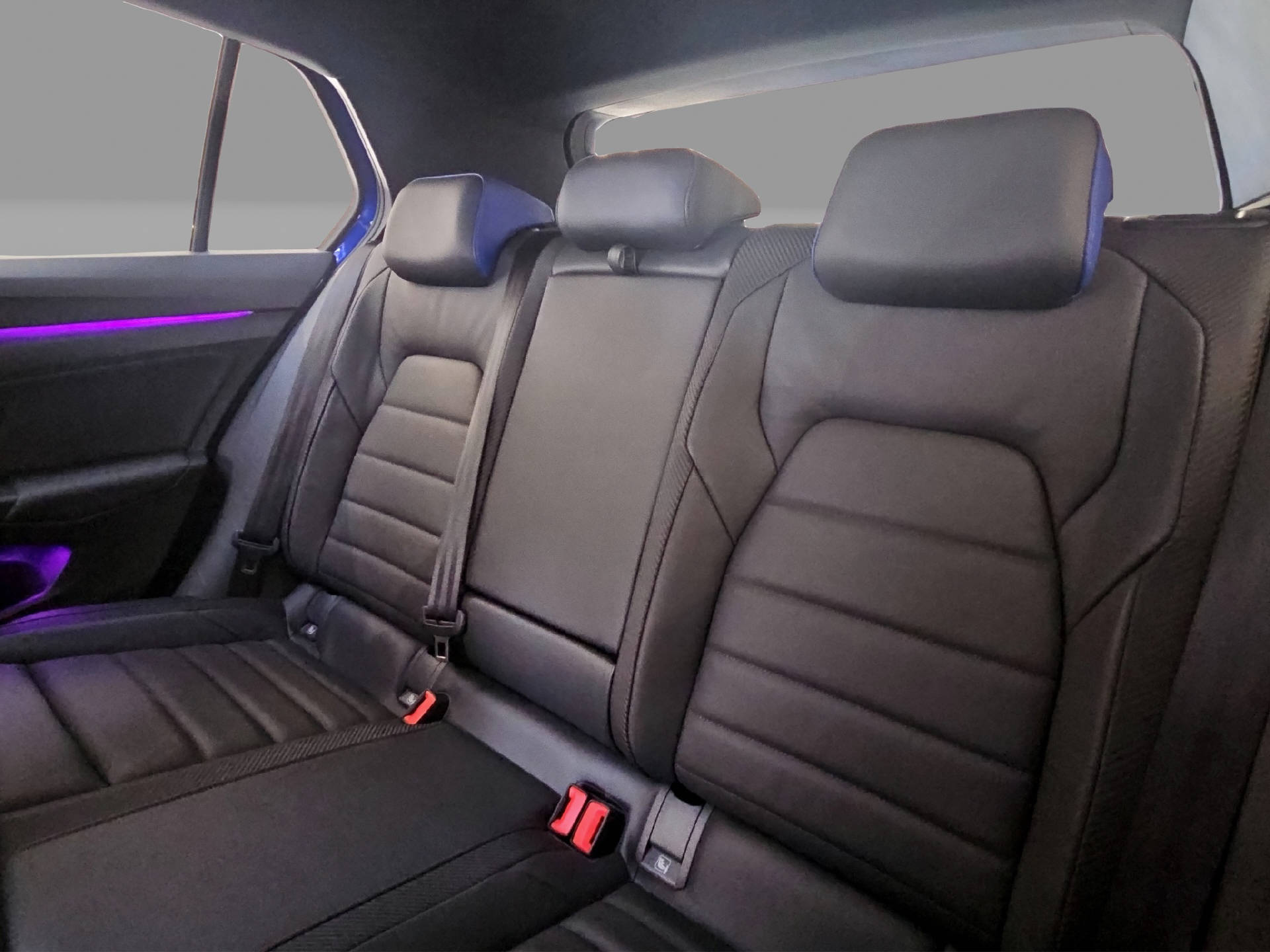 VW Golf VIII 2.0 TSI R Performance DSG 4motion-image-14