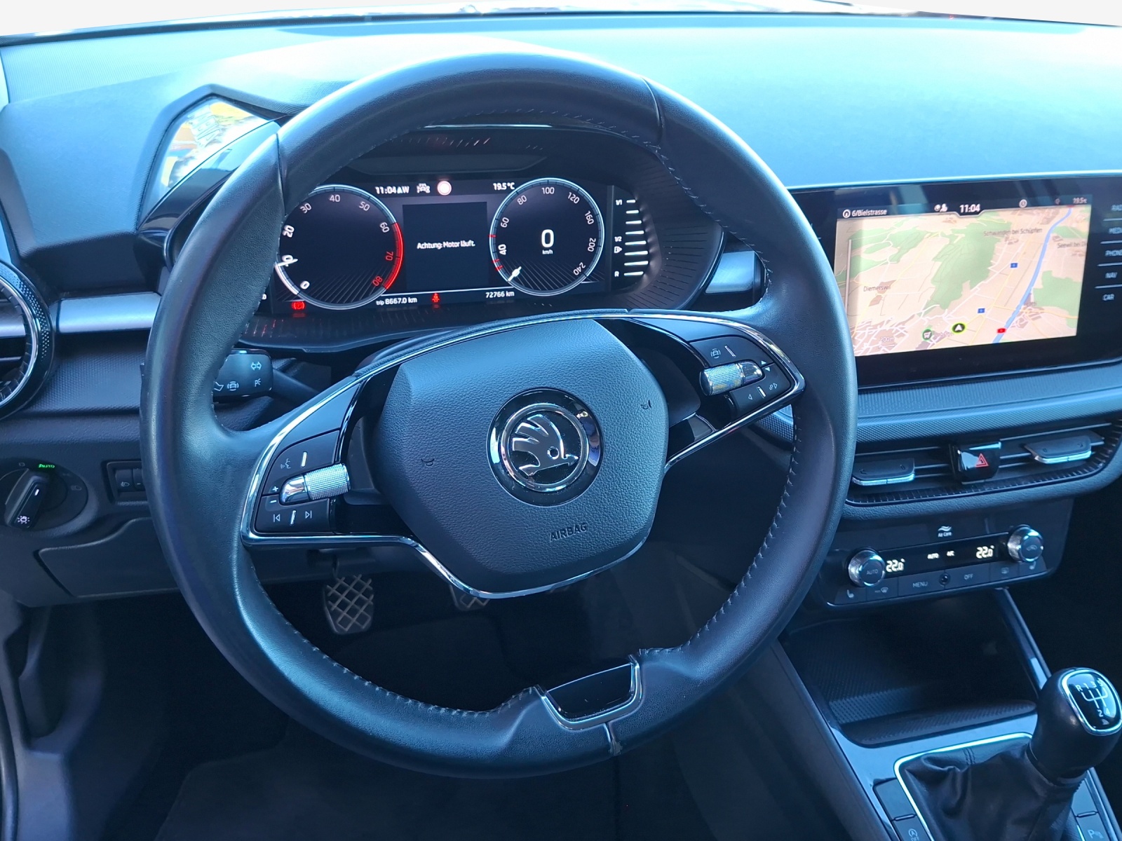 SKODA Fabia 1.0 TSI Ambition-image-9