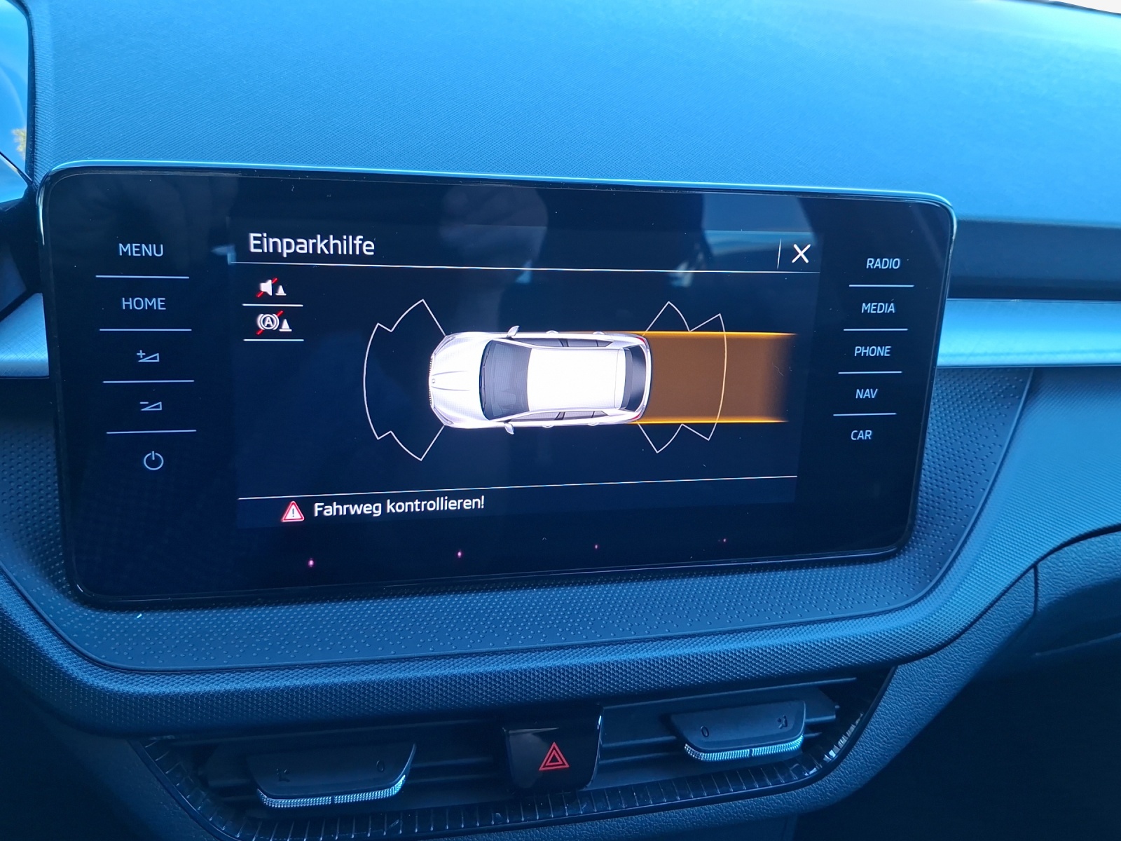 SKODA Fabia 1.0 TSI Ambition-image-15