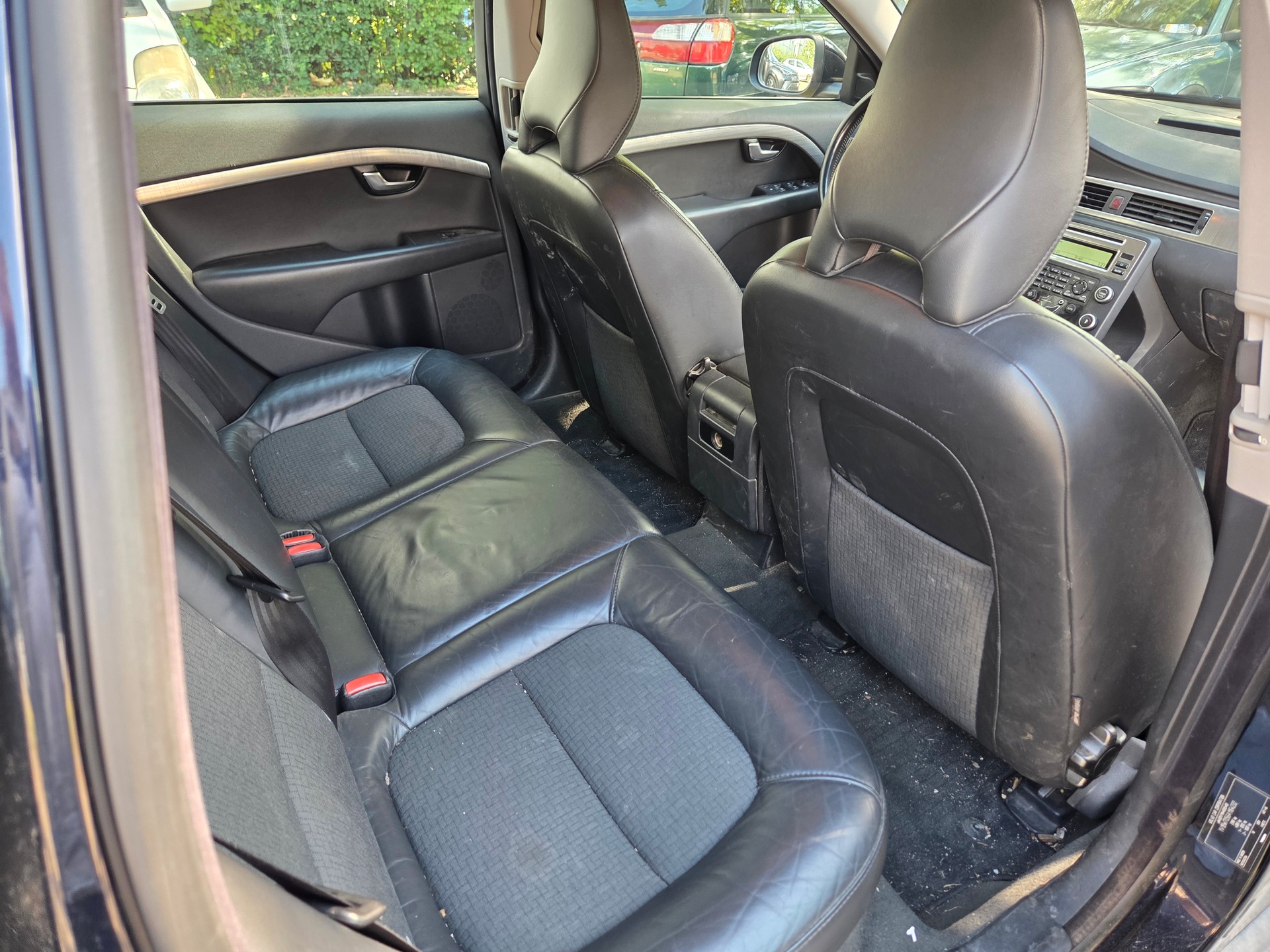 VOLVO V70 D5 Kinetic Geartronic-image-3