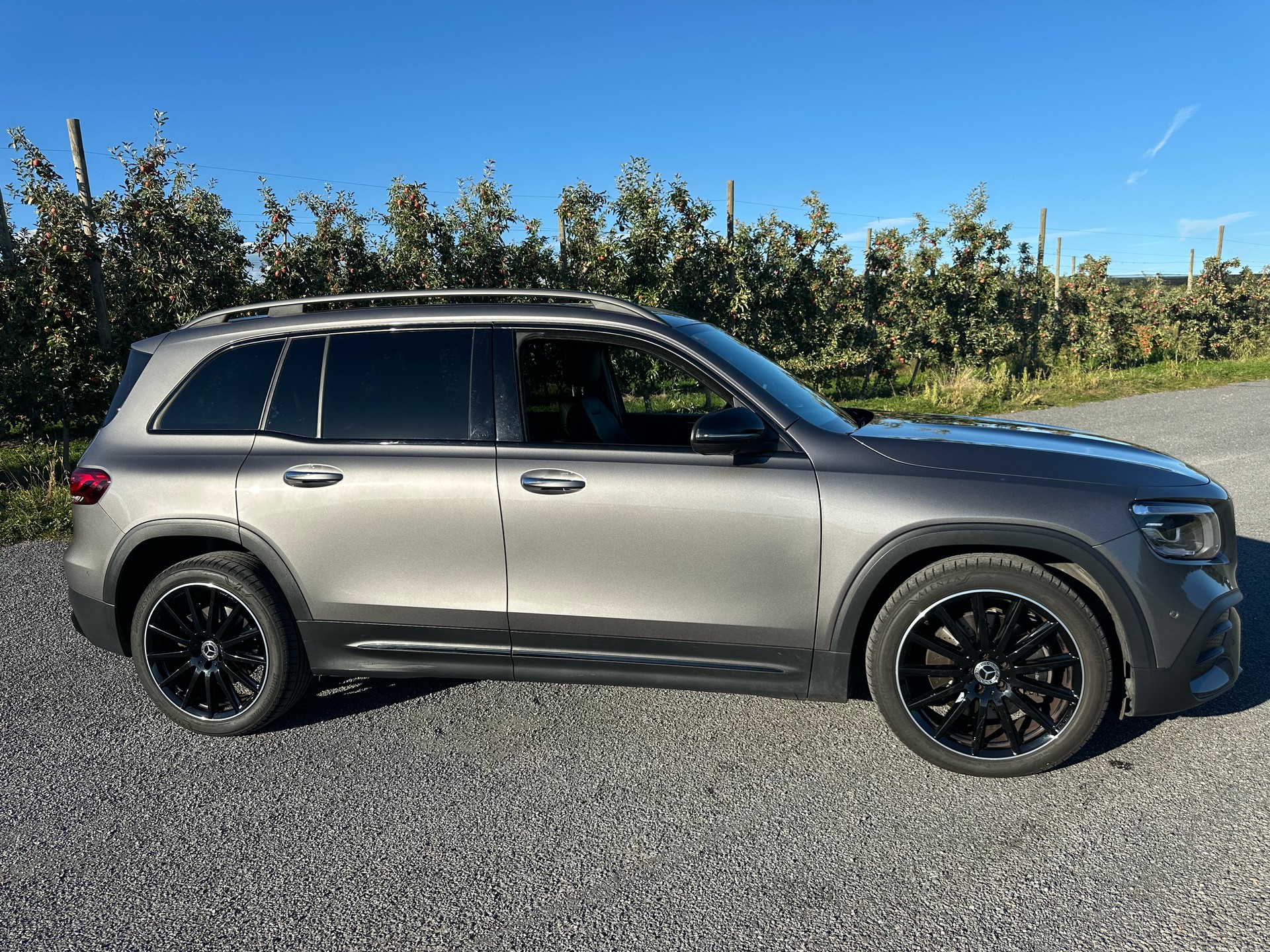 MERCEDES-BENZ GLB 250 AMG Line 4matic-image-0