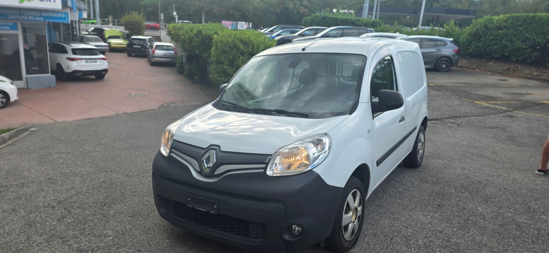 RENAULT Kangoo Medium dCi 75 ENERGY Business-image-0
