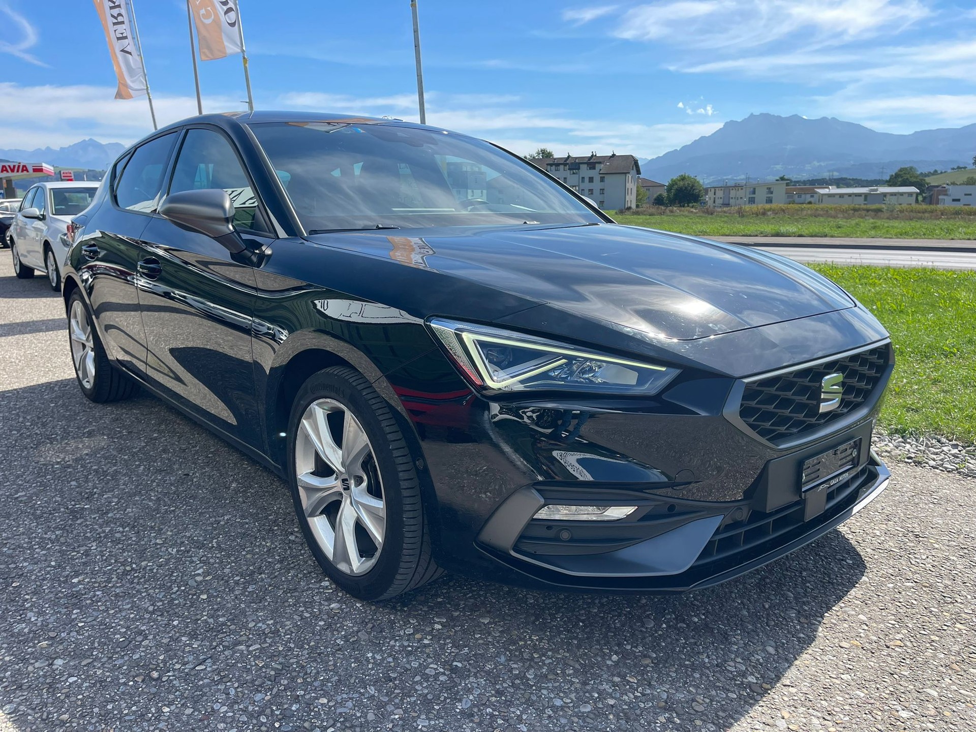 SEAT Leon 1.5 eTSI mHEV DSG Style-image-2