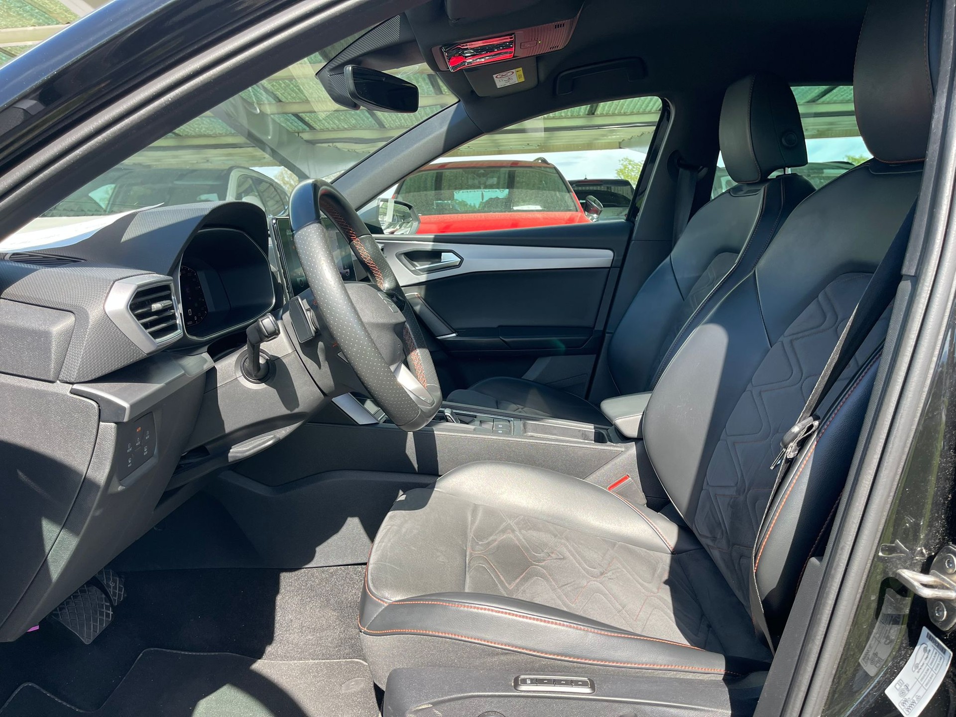 SEAT Leon 1.5 eTSI mHEV DSG Style-image-10