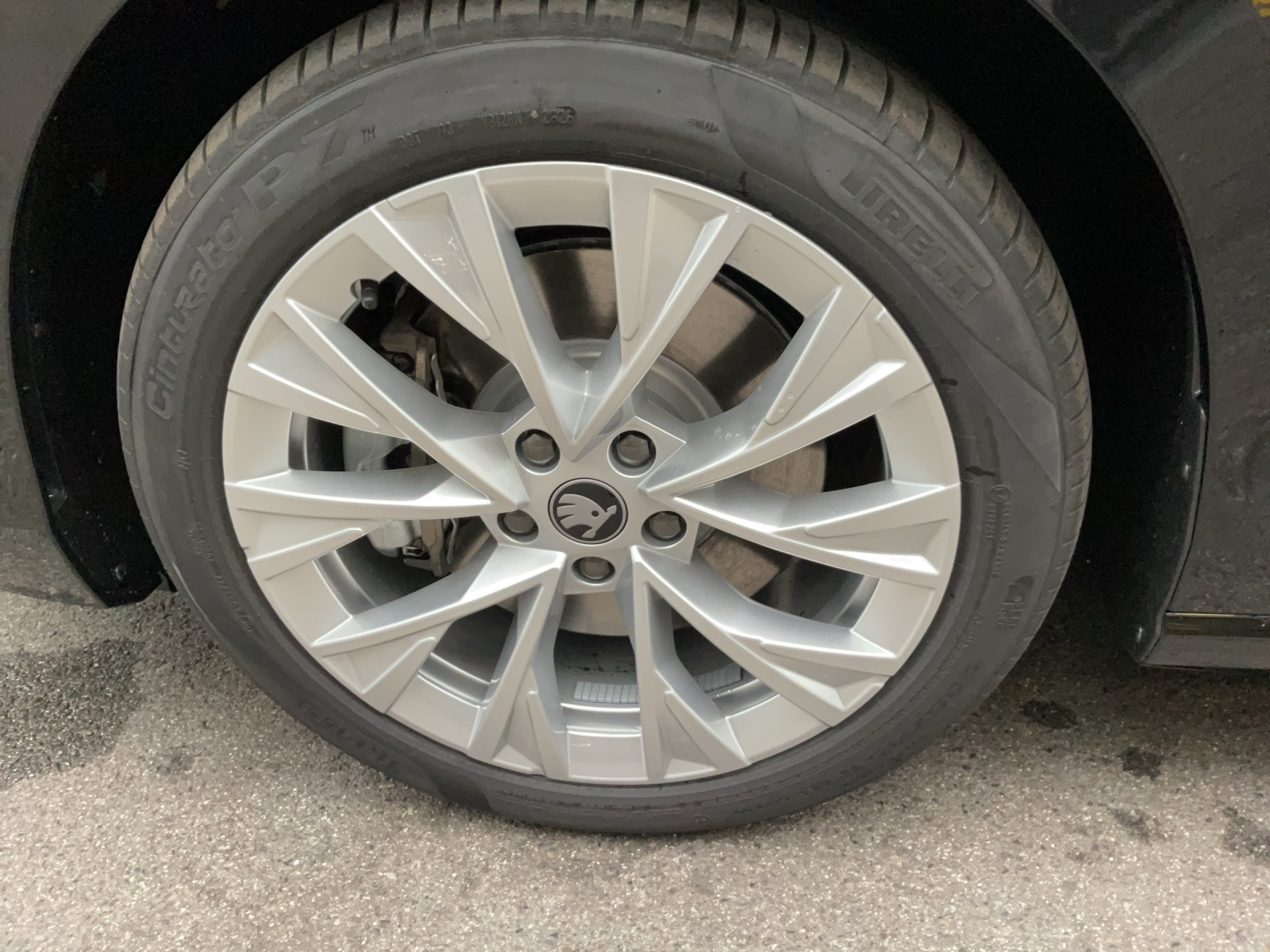 SKODA Superb Combi 2.0 TDi Selection DSG-image-5