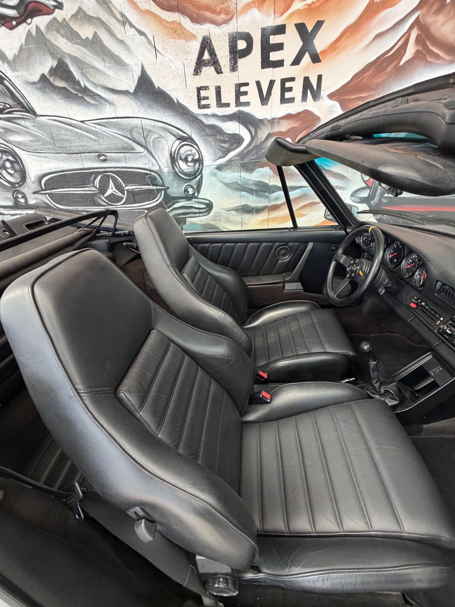 PORSCHE 911 SC Cabrio-image-10
