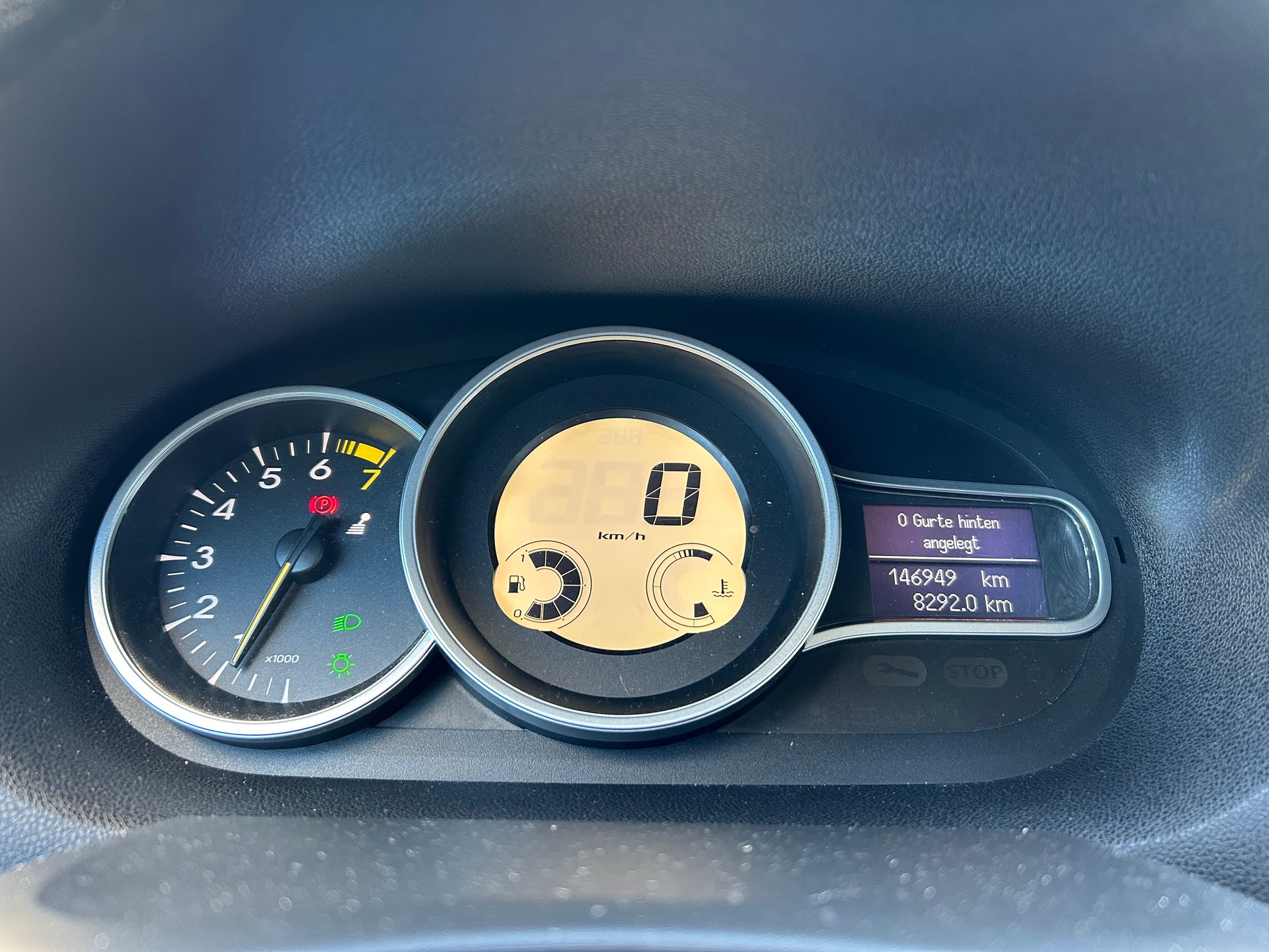 RENAULT Mégane 1.6 16V Expression-image-7